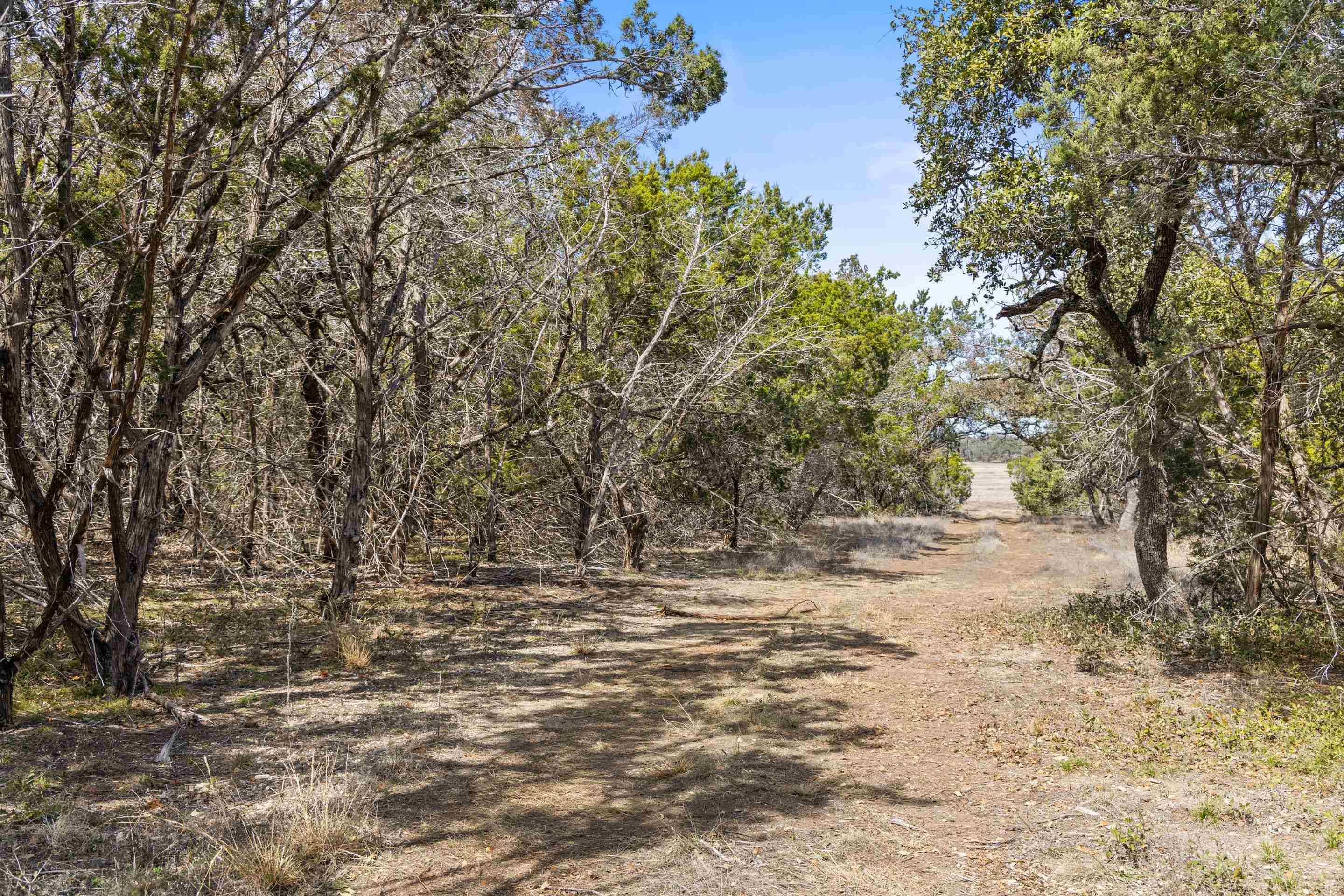 535 Becker RD, Johnson City, TX 78636