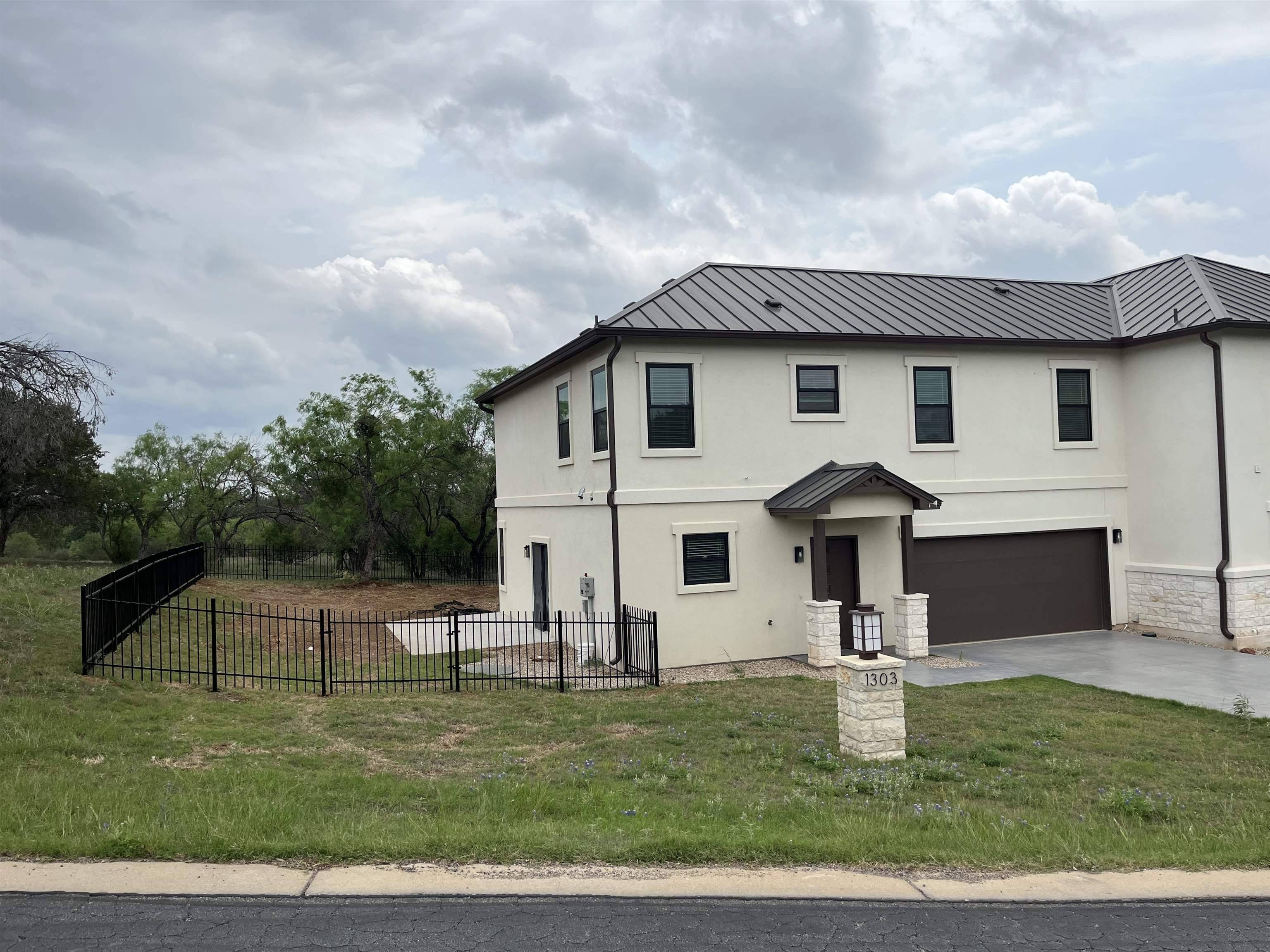 1303 Faultline, Horseshoe Bay, TX 78657