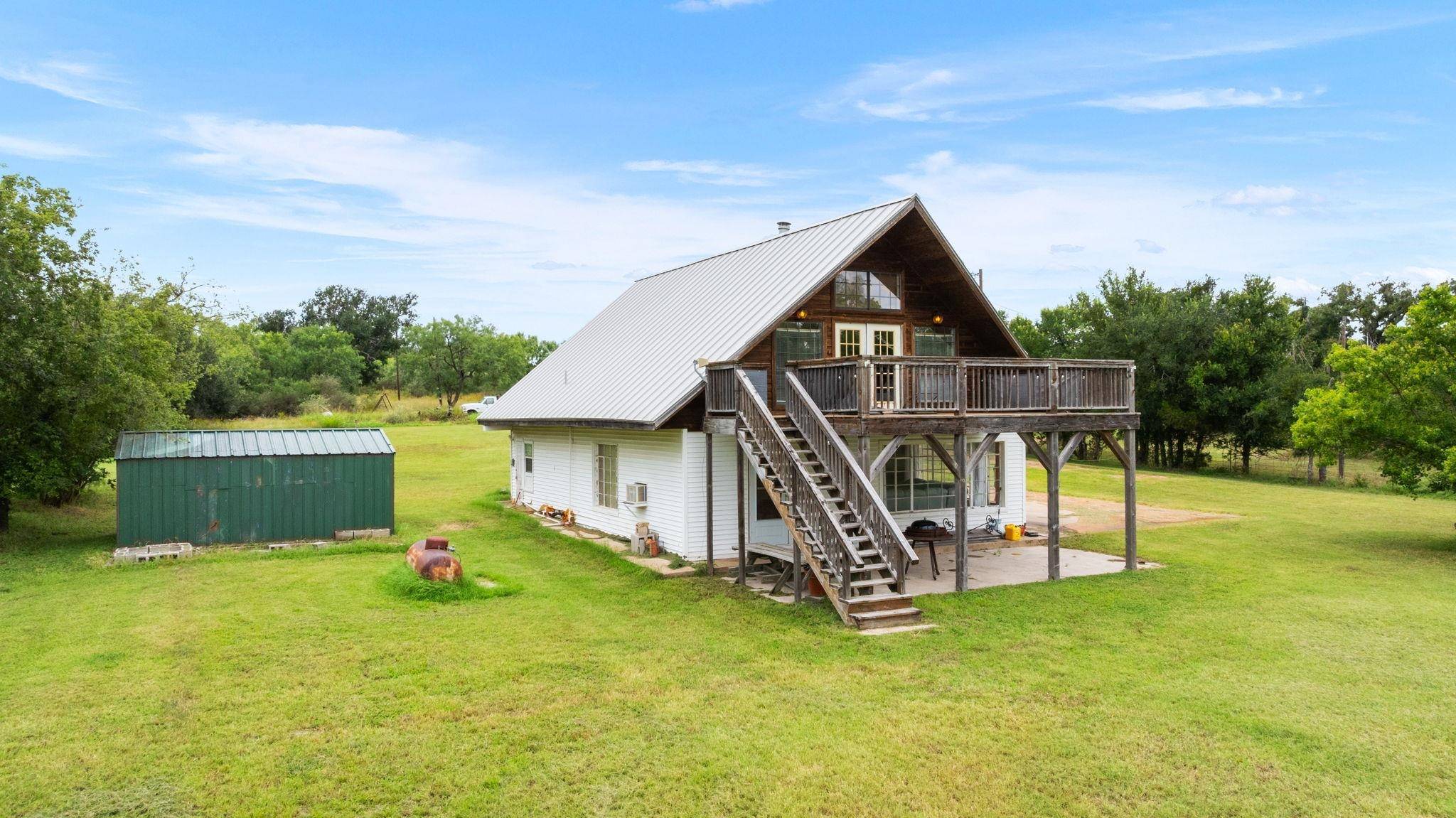 132 Blue Bird LN, Tow, TX 78657