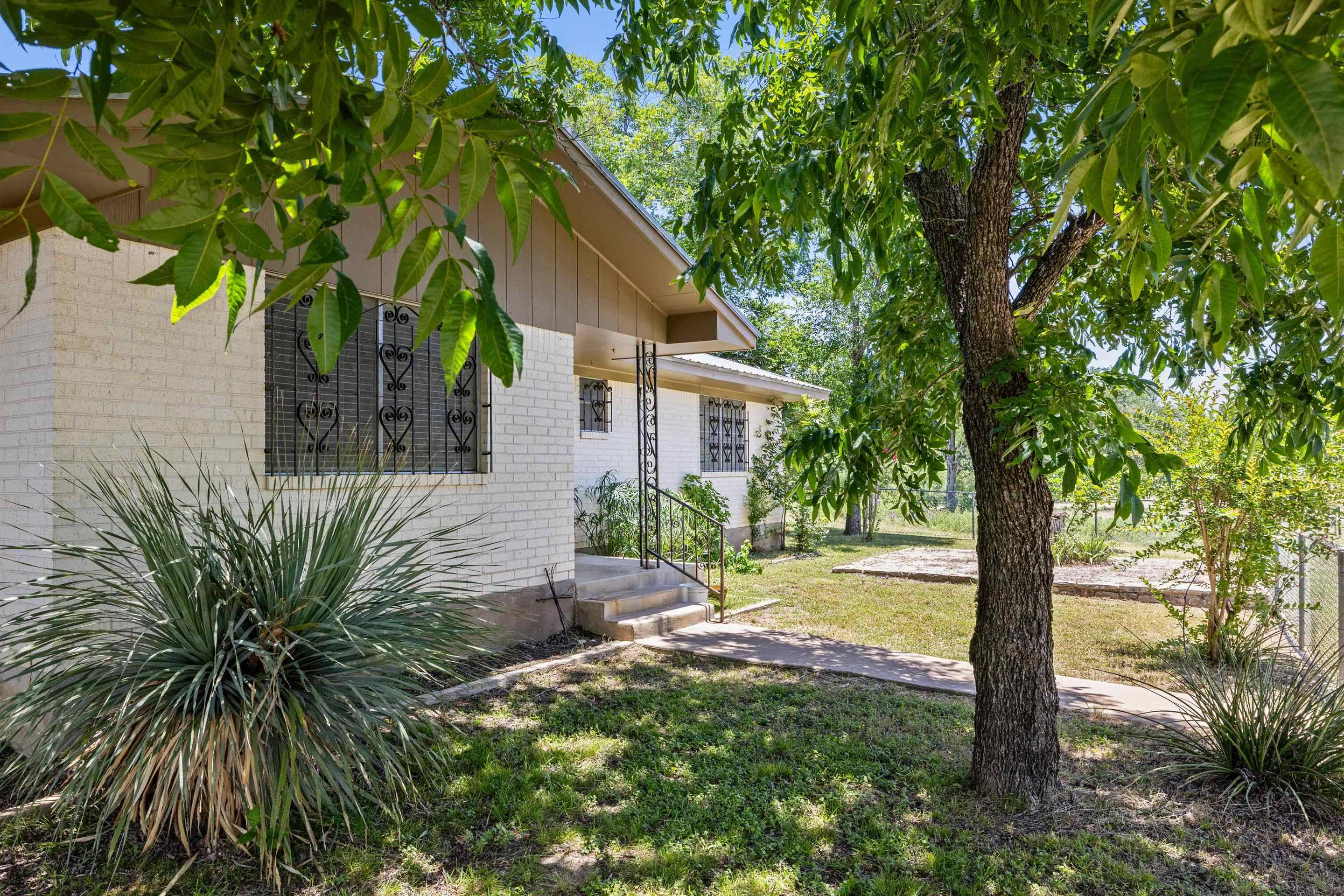 6571 CR 340, Burnet, TX 78611
