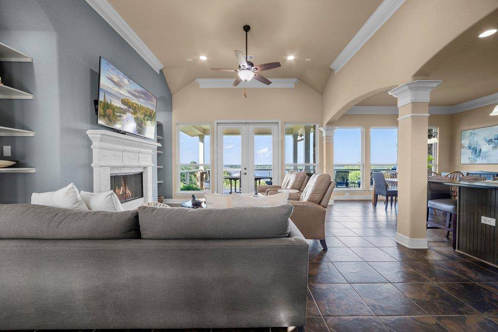 3501 Blue Lake DR, Horseshoe Bay, TX 78657