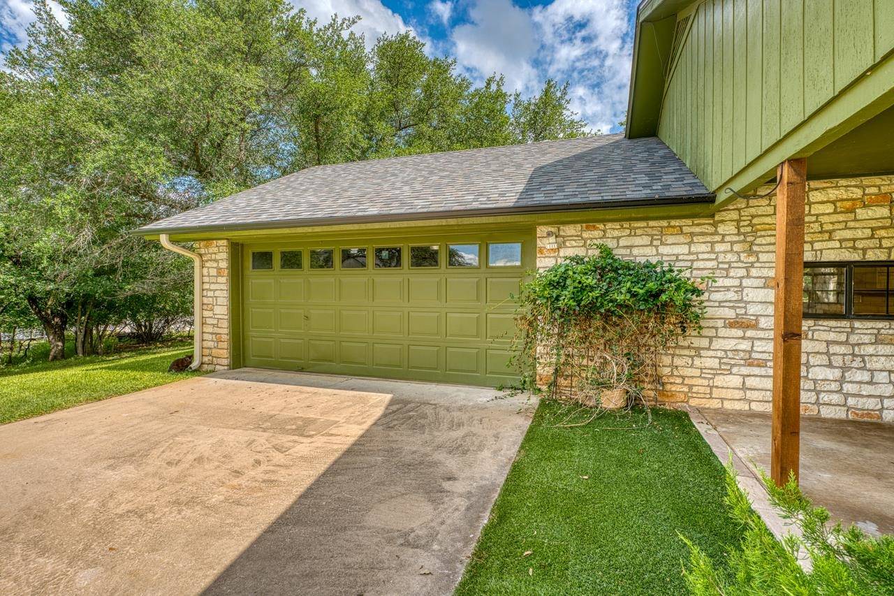306 Pecan DR, Kingsland, TX 78639