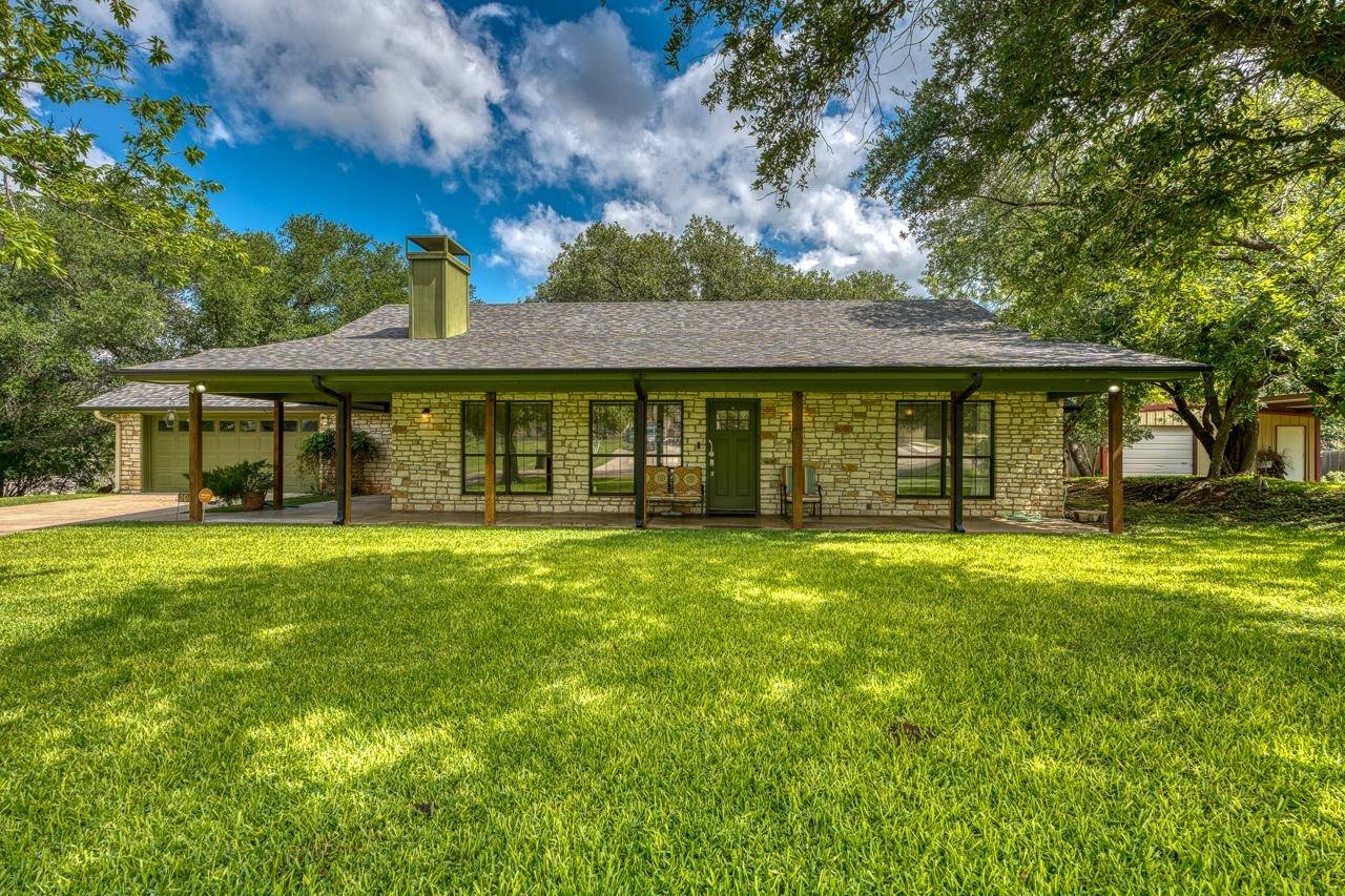 306 Pecan DR, Kingsland, TX 78639