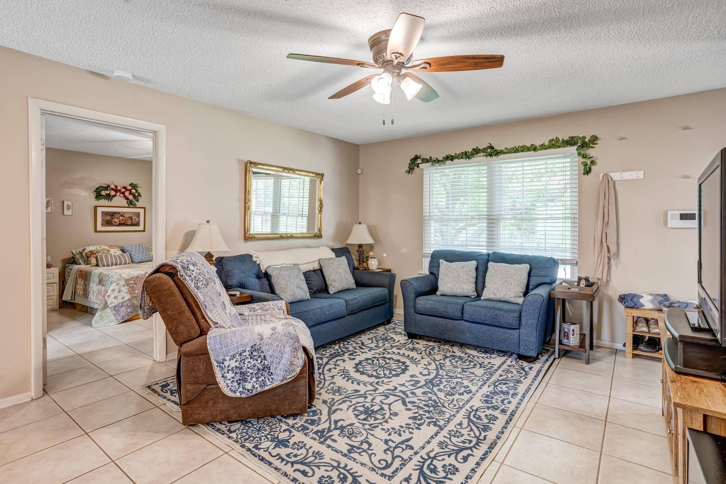 1113 Ash Dr, Marble Falls, TX 78654