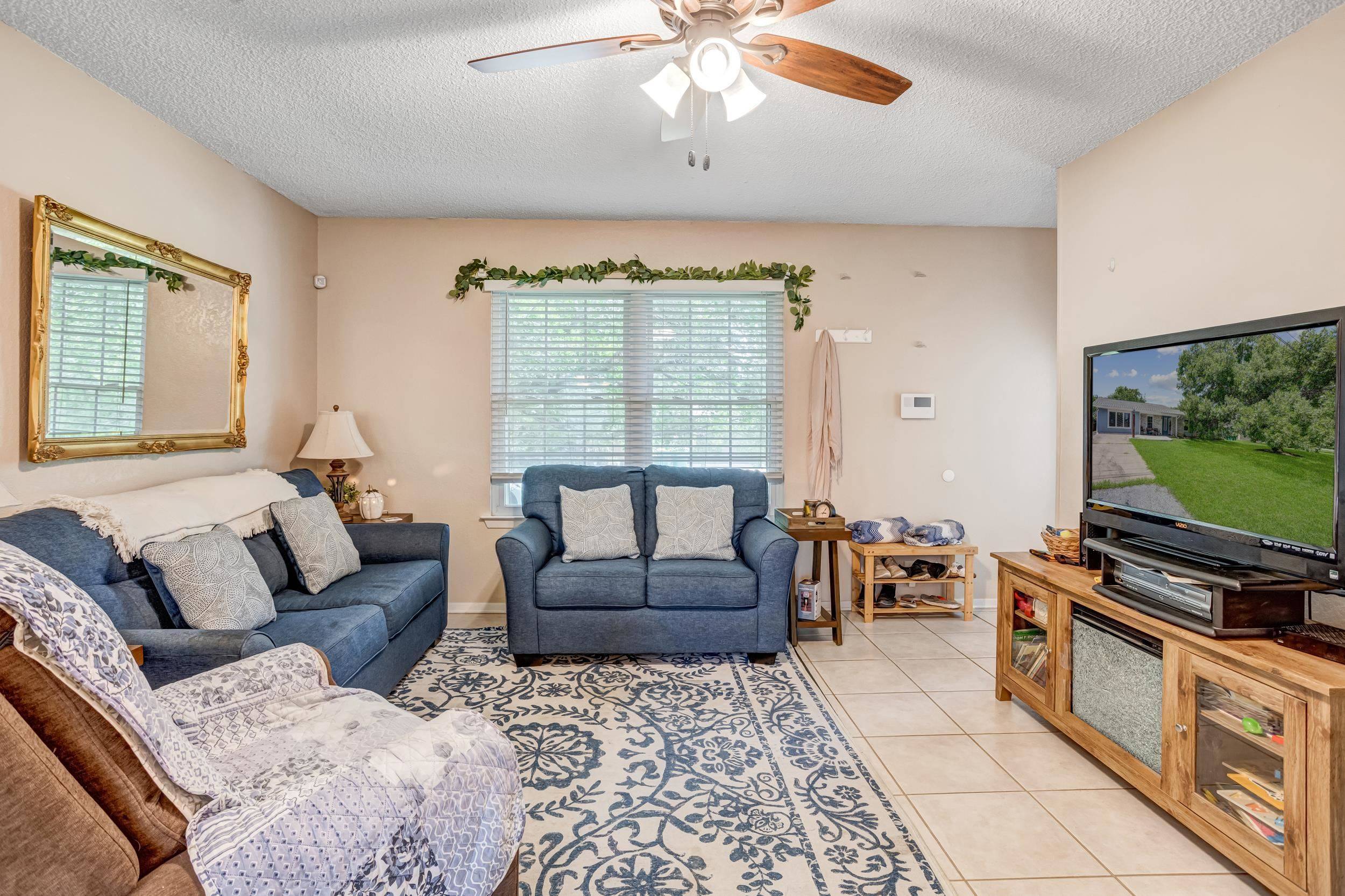 1113 Ash Dr, Marble Falls, TX 78654