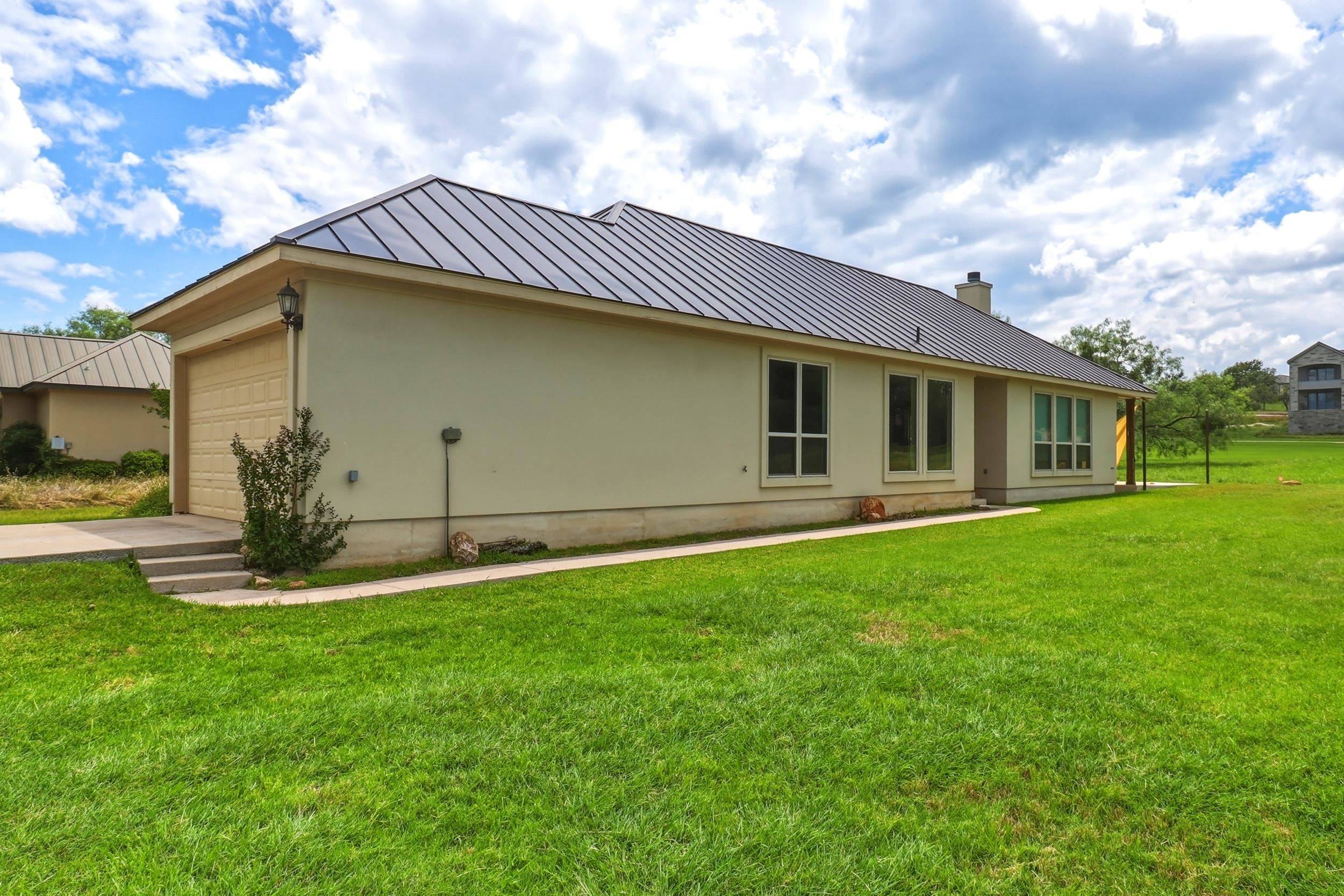 340 Sun Ray, Horseshoe Bay, TX 78657