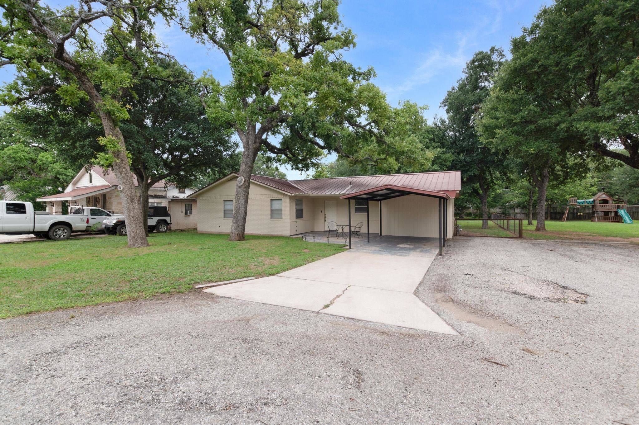 1206 Sherrard ST, Burnet, TX 78611