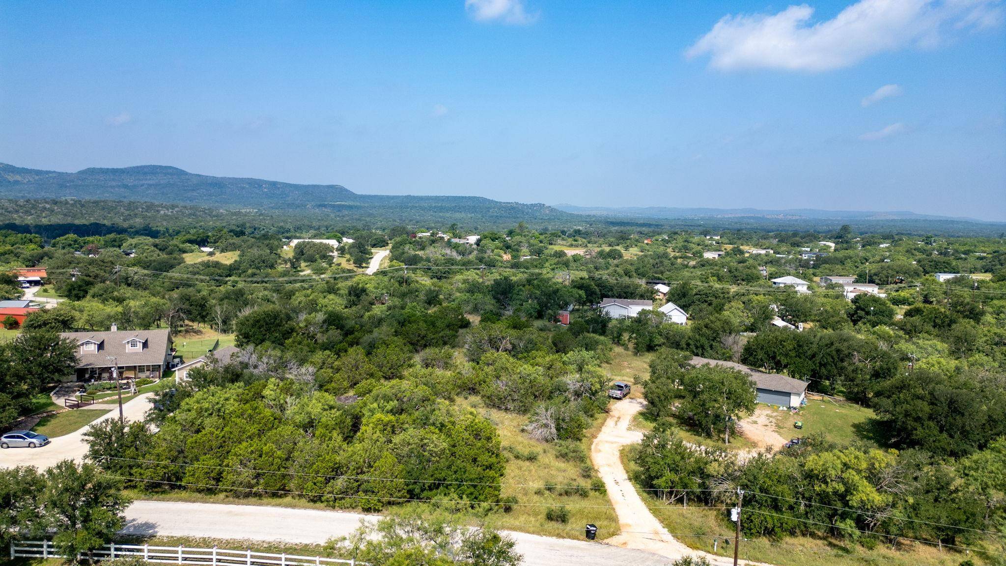 297 Link DR, Kingsland, TX 78639