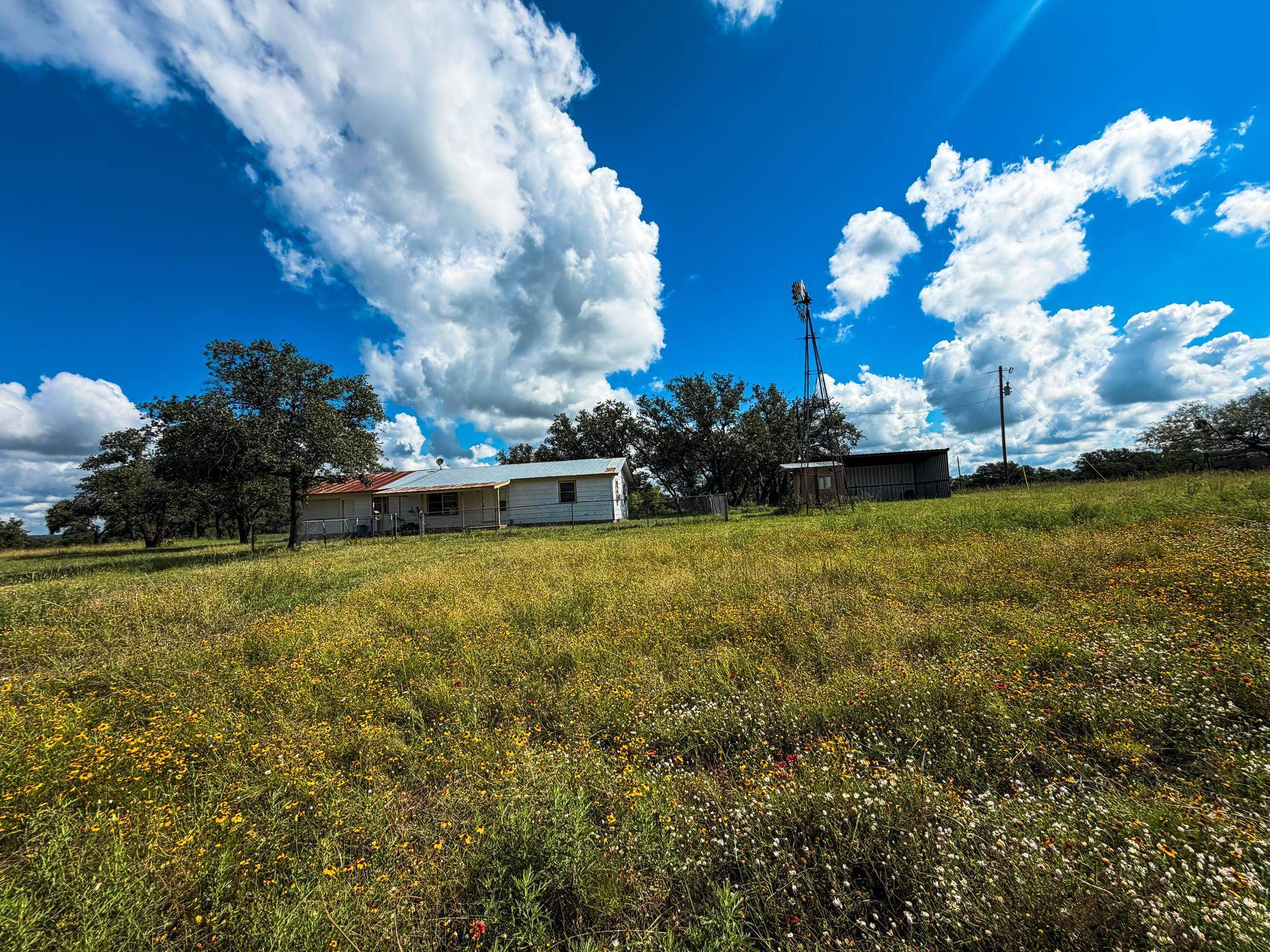 107 Private Road 607, Voca, TX 76887