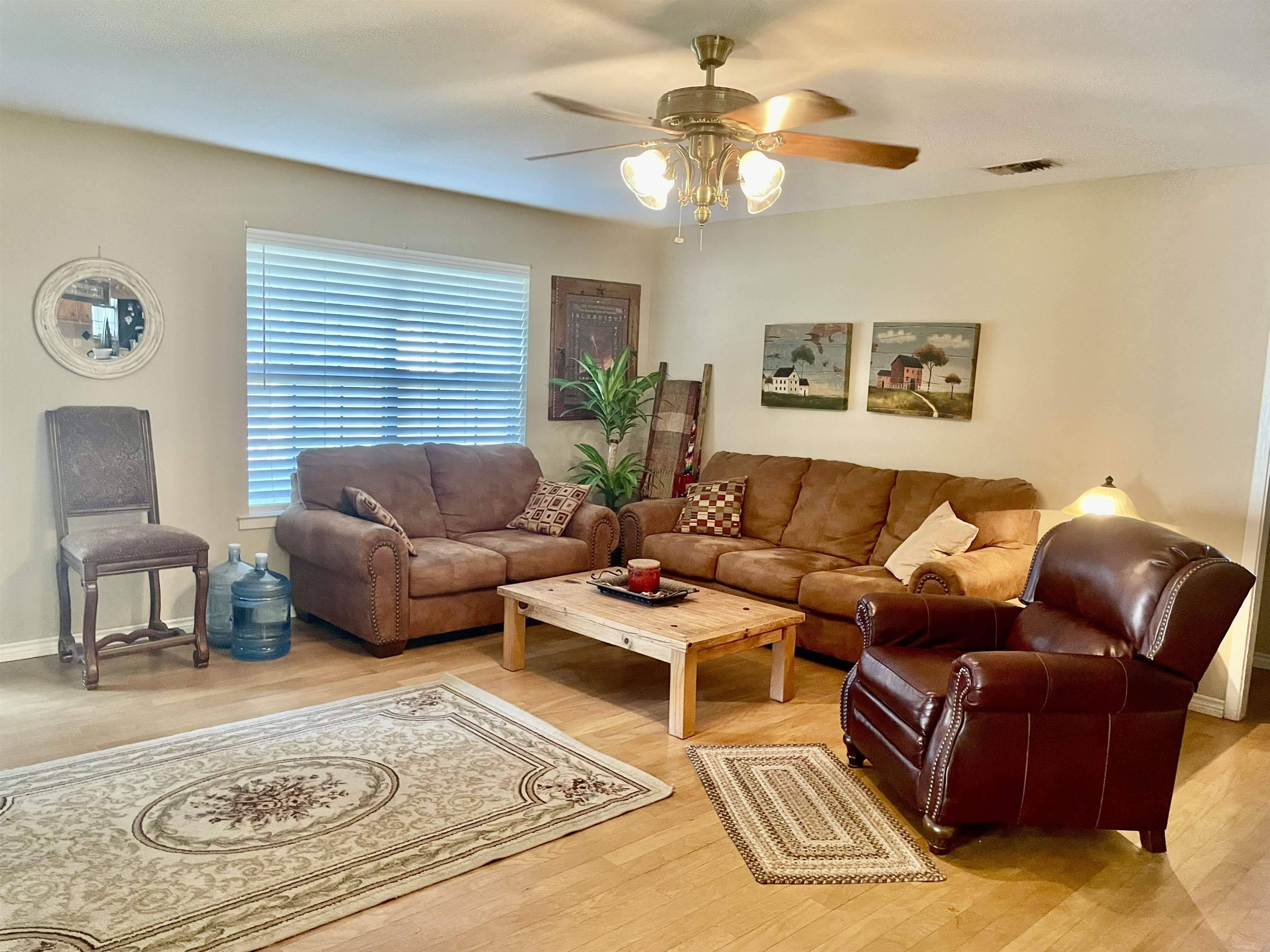 1113 Hackberry DR, Marble Falls, TX 78654