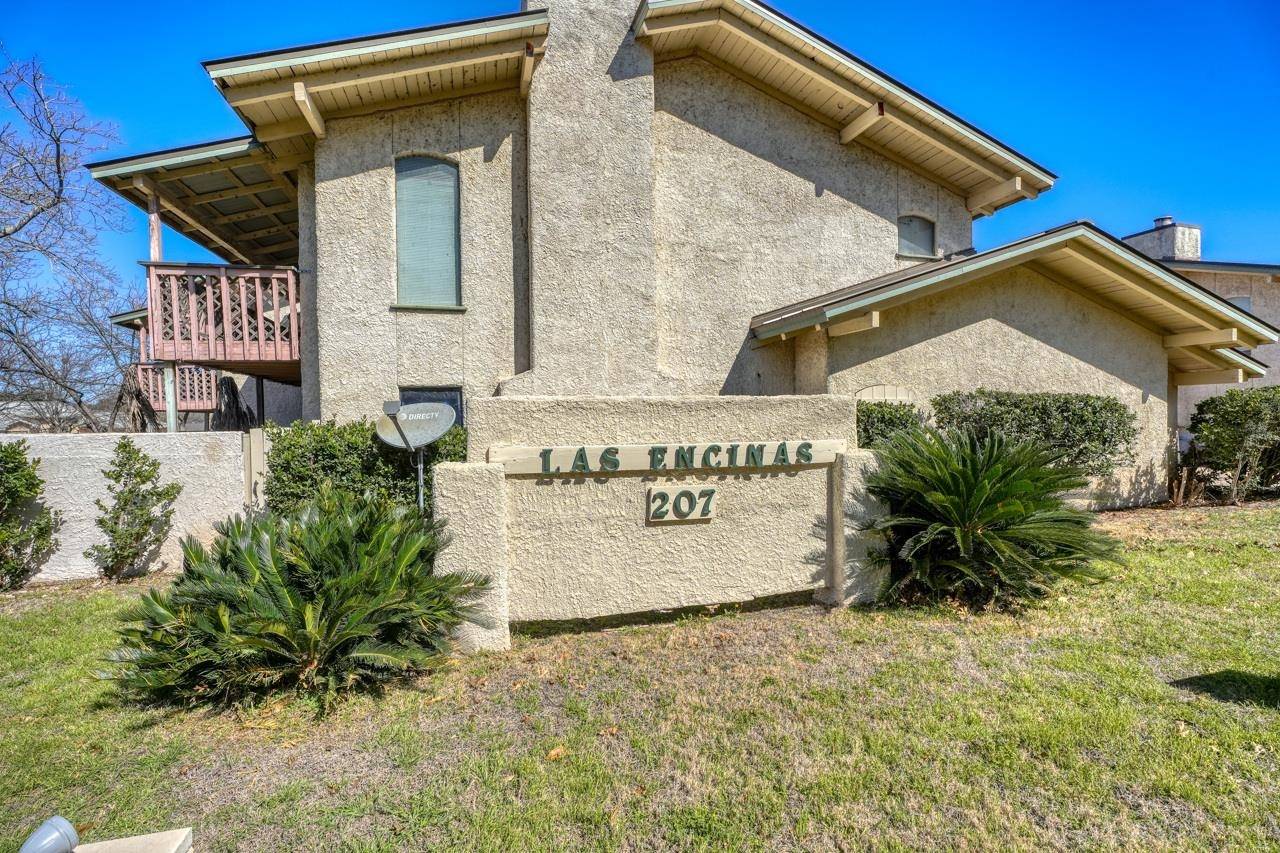 207 N Hi Circle, Horseshoe Bay, TX 78657