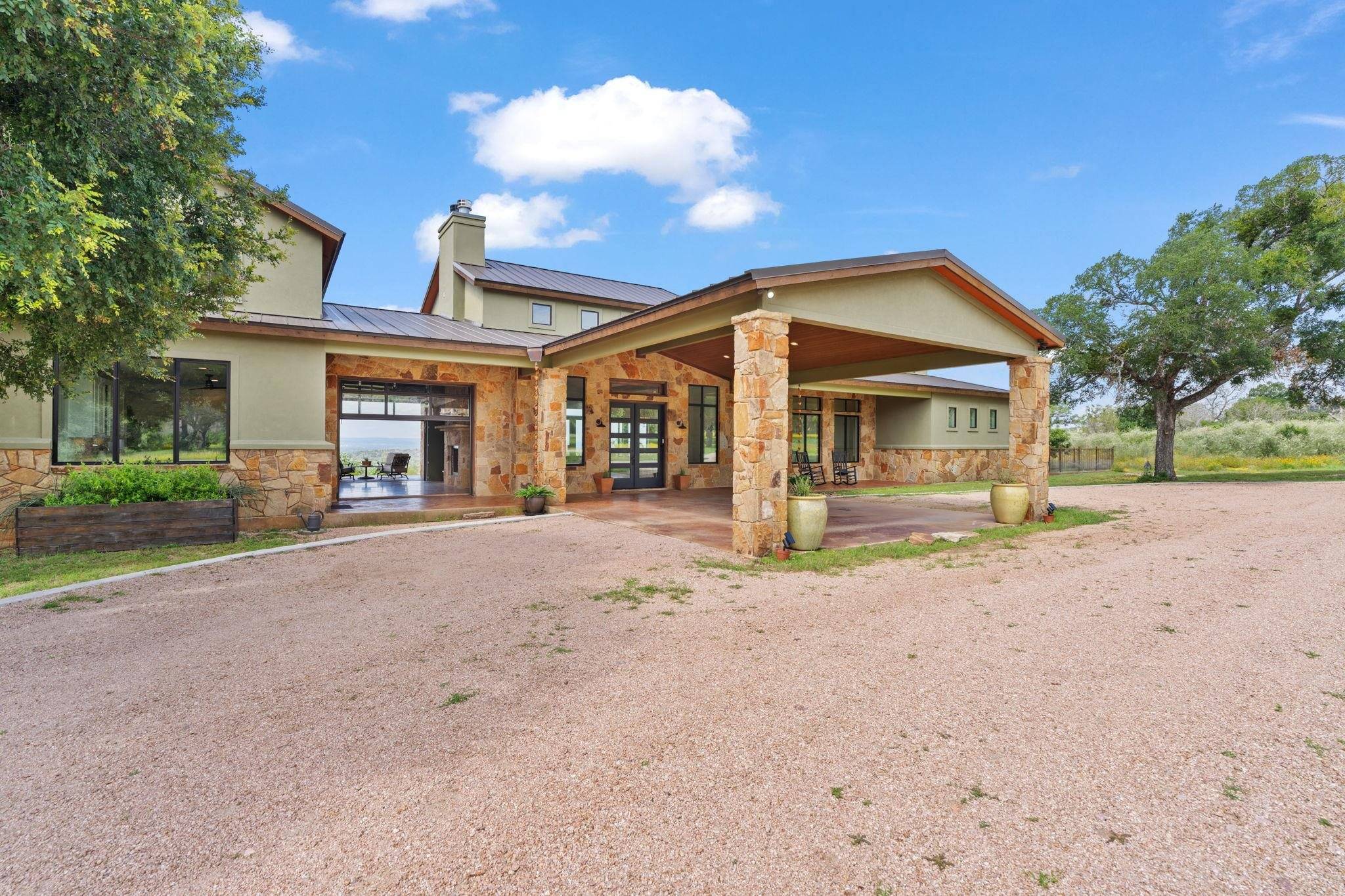 935 Scenic View Drive, Marble Falls, TX 78654