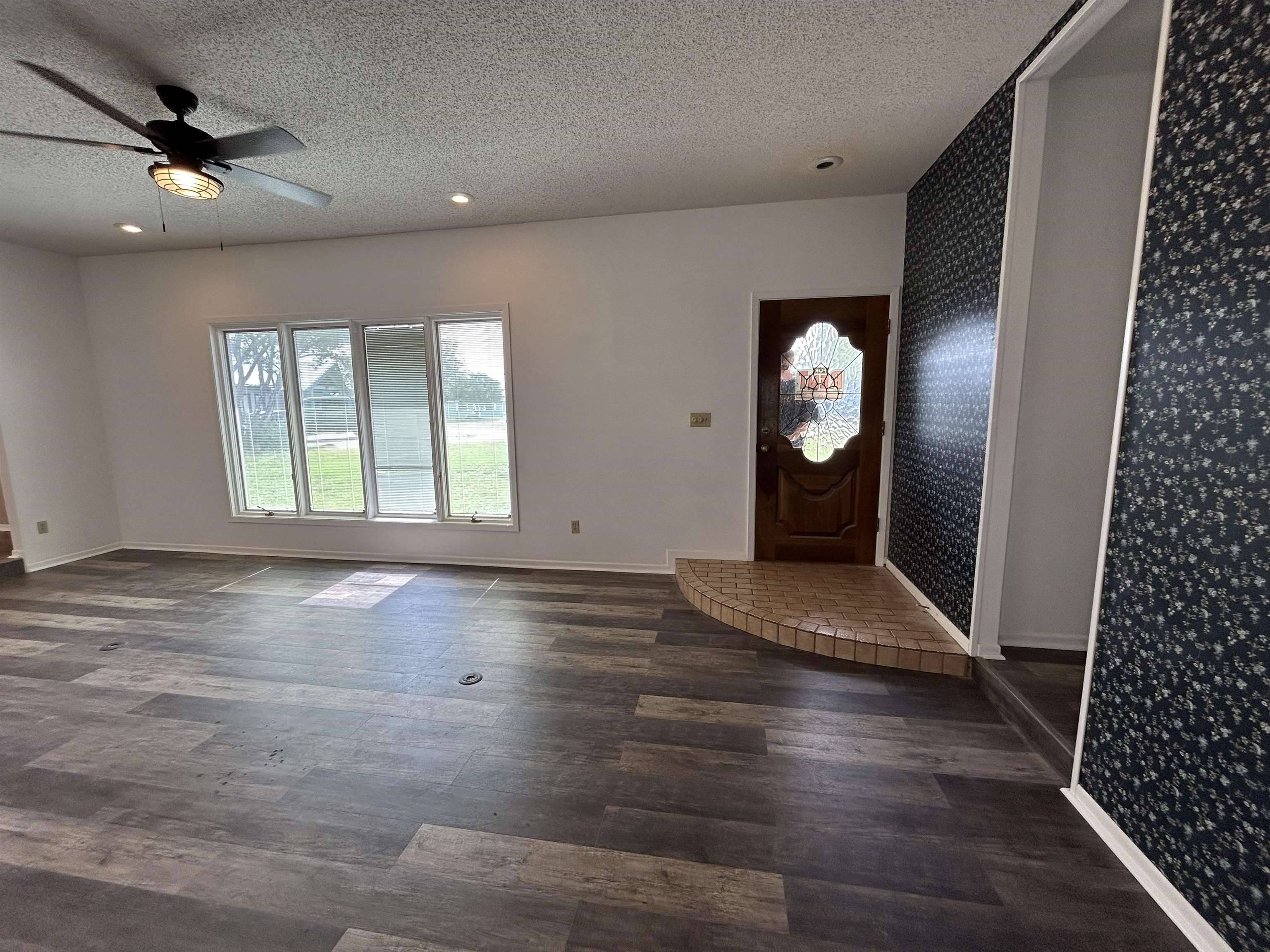 2005 King RD, Marble Falls, TX 78654