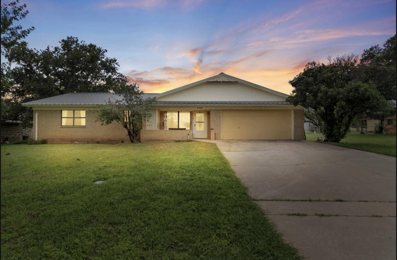 301 Reven Acres Dr, Kingsland, TX 78639