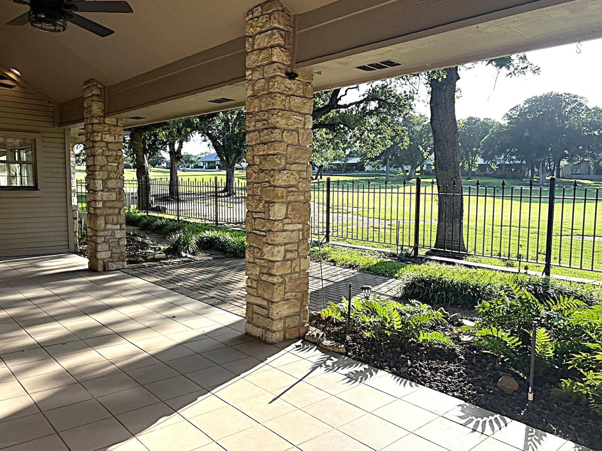312 N Big Spur AVE, Horseshoe Bay, TX 78657