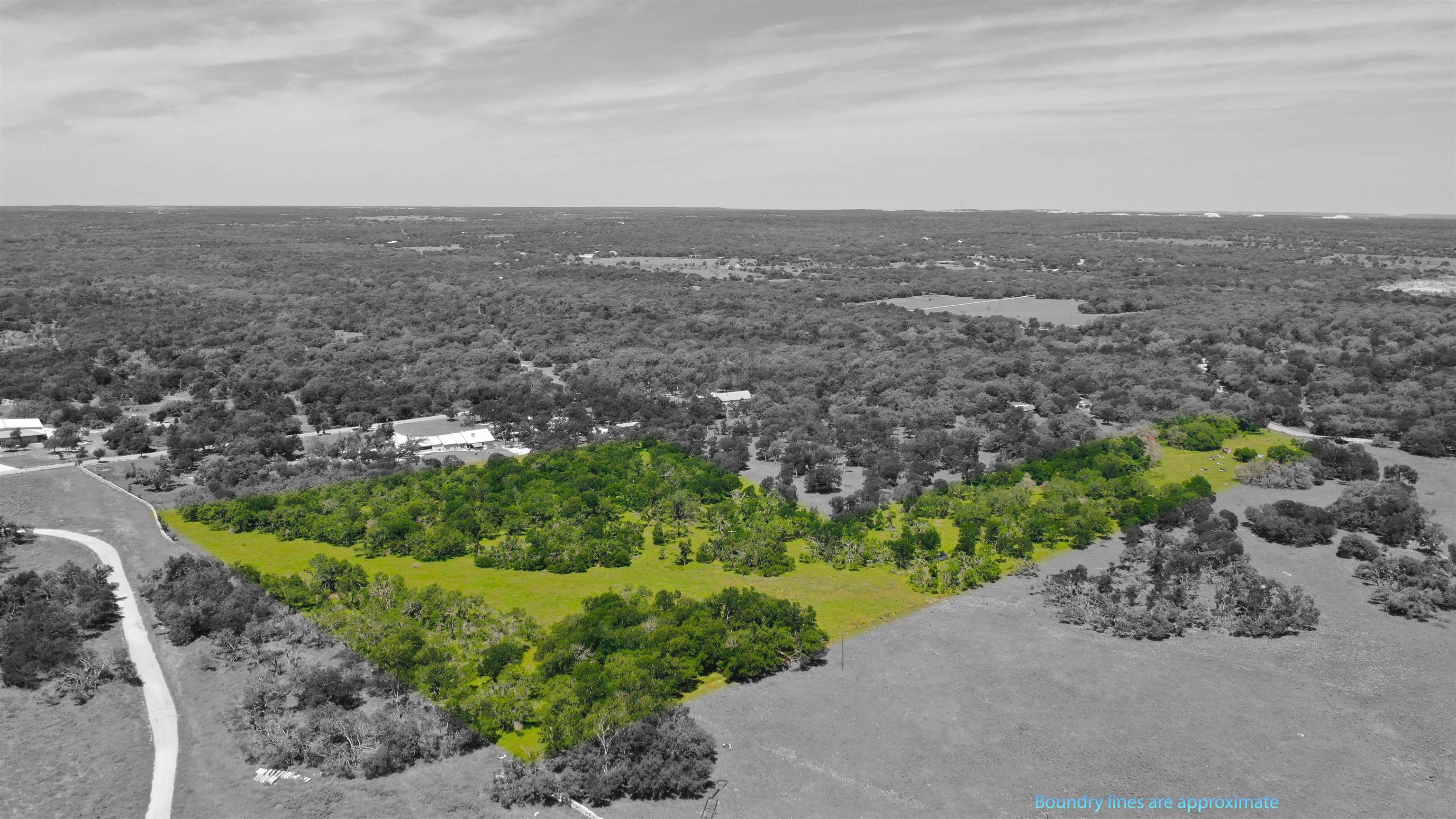 3215 County Road 305, Jarrell, TX 76537