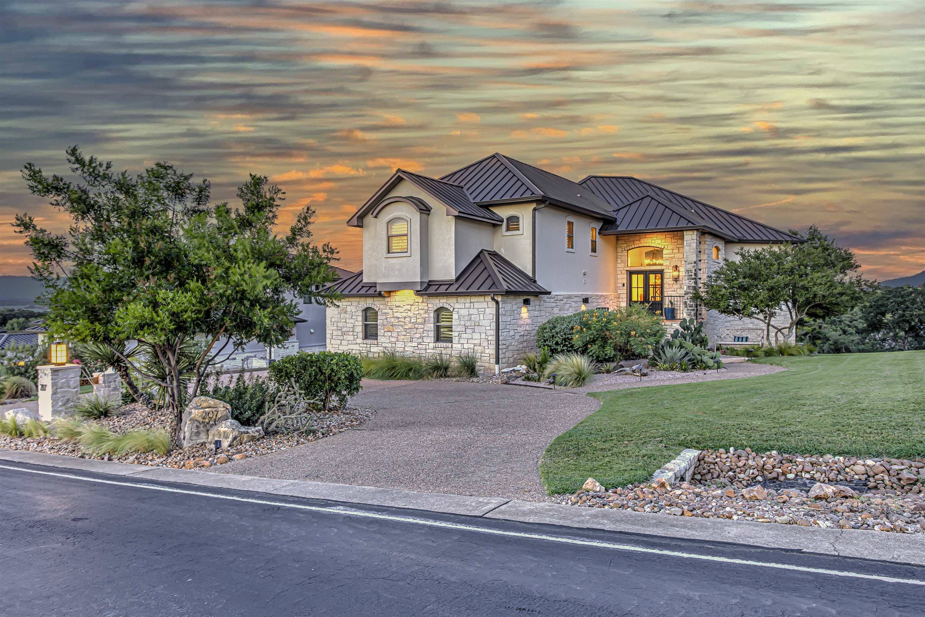 207 Florentine, Horseshoe Bay, TX 78657