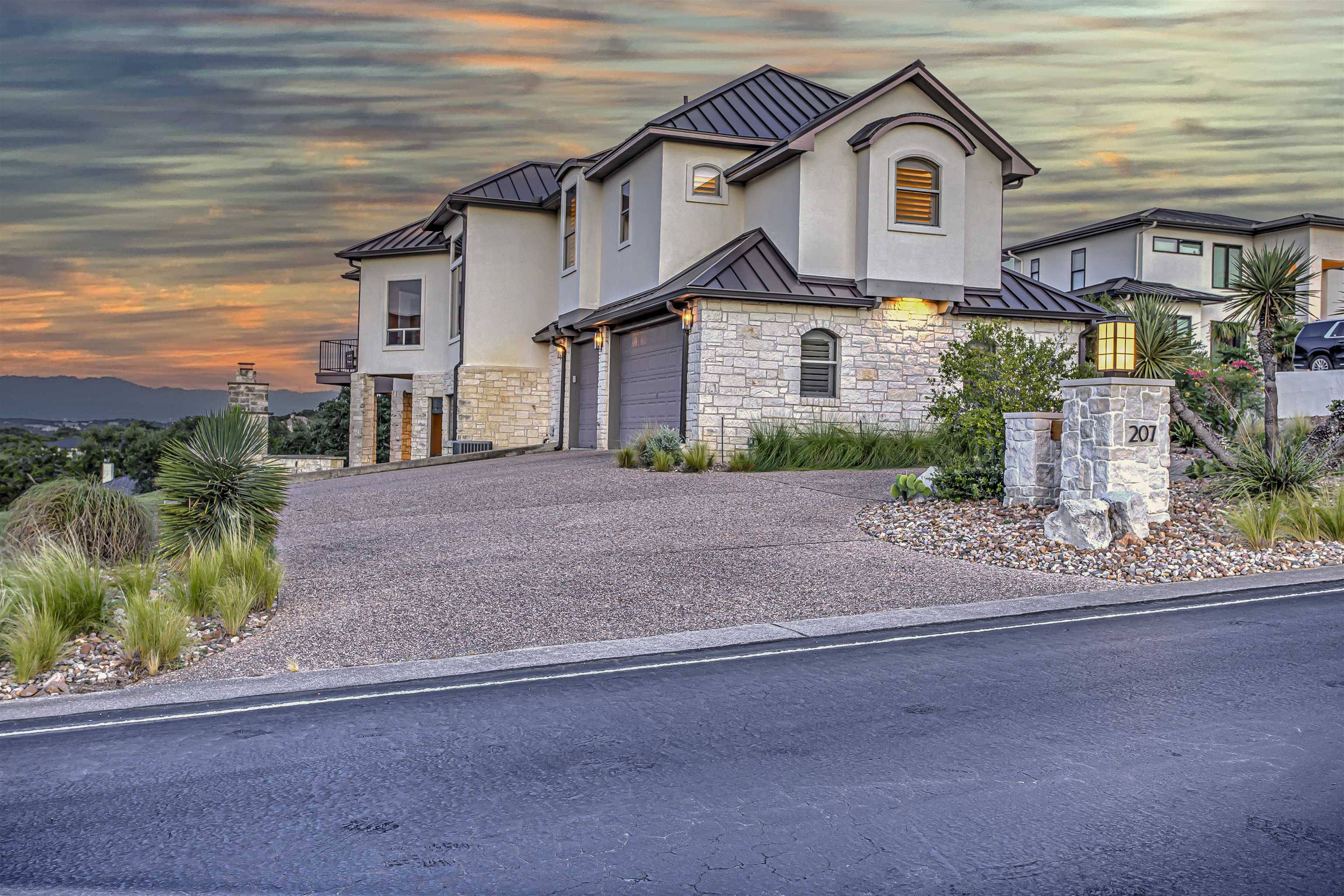 207 Florentine, Horseshoe Bay, TX 78657