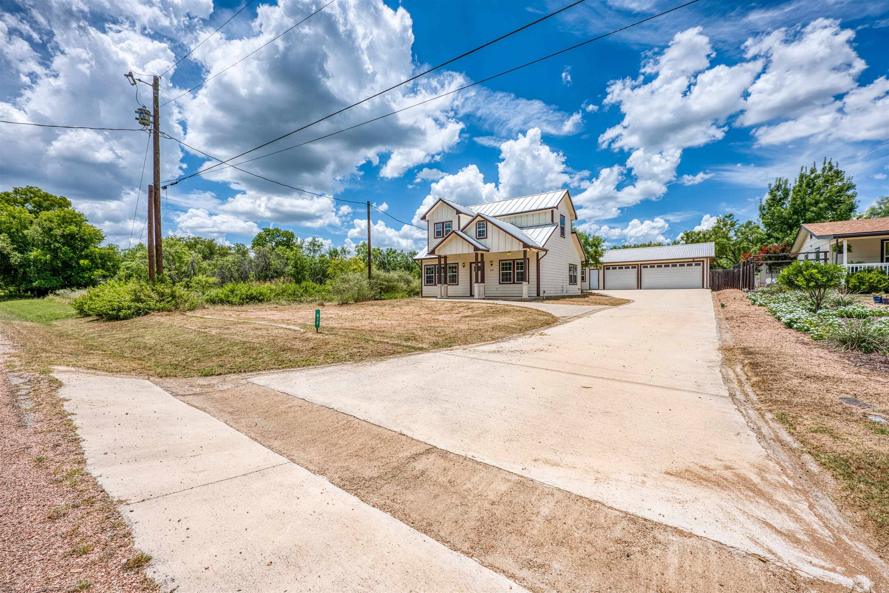 412 Granite Shoals DR, Sunrise Beach, TX 78643