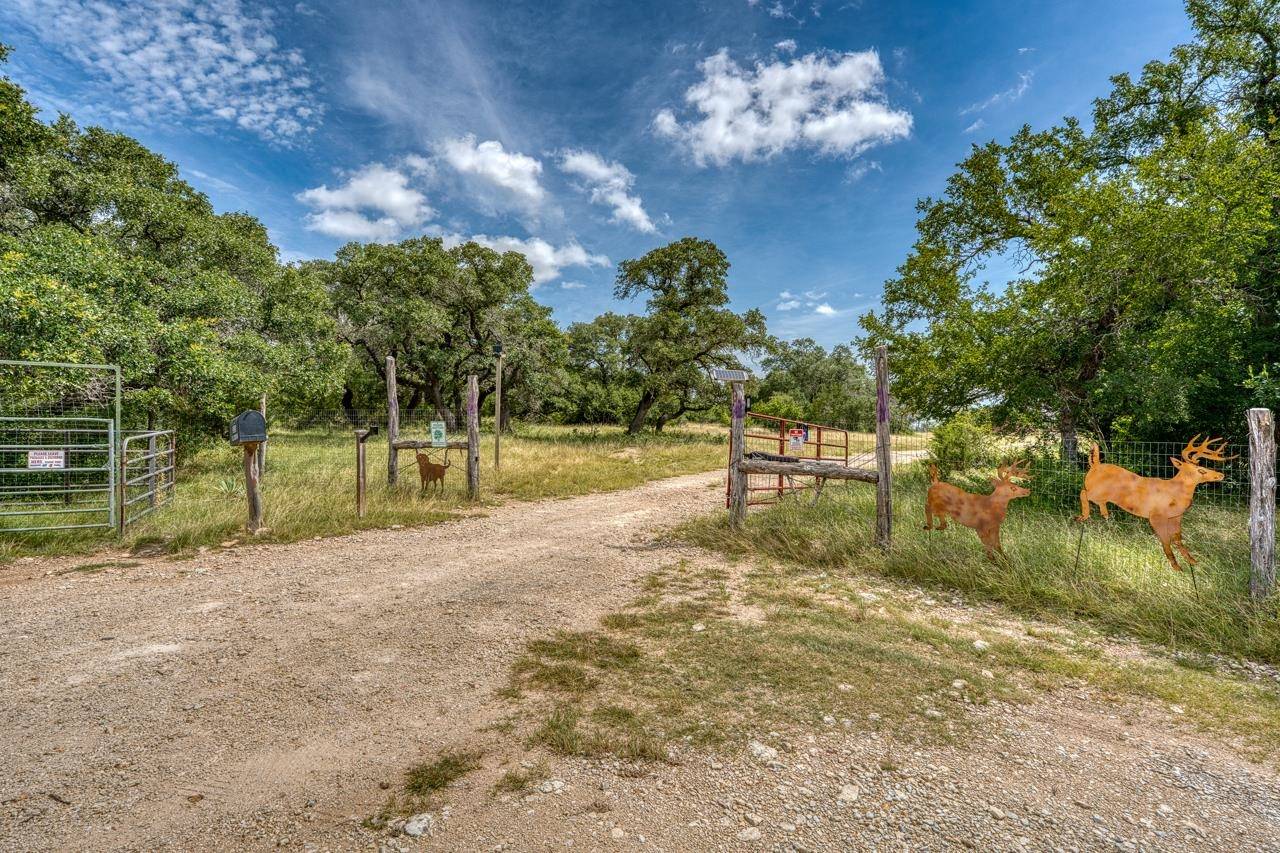 1315 Crossfire TRL, Florence, TX 76542