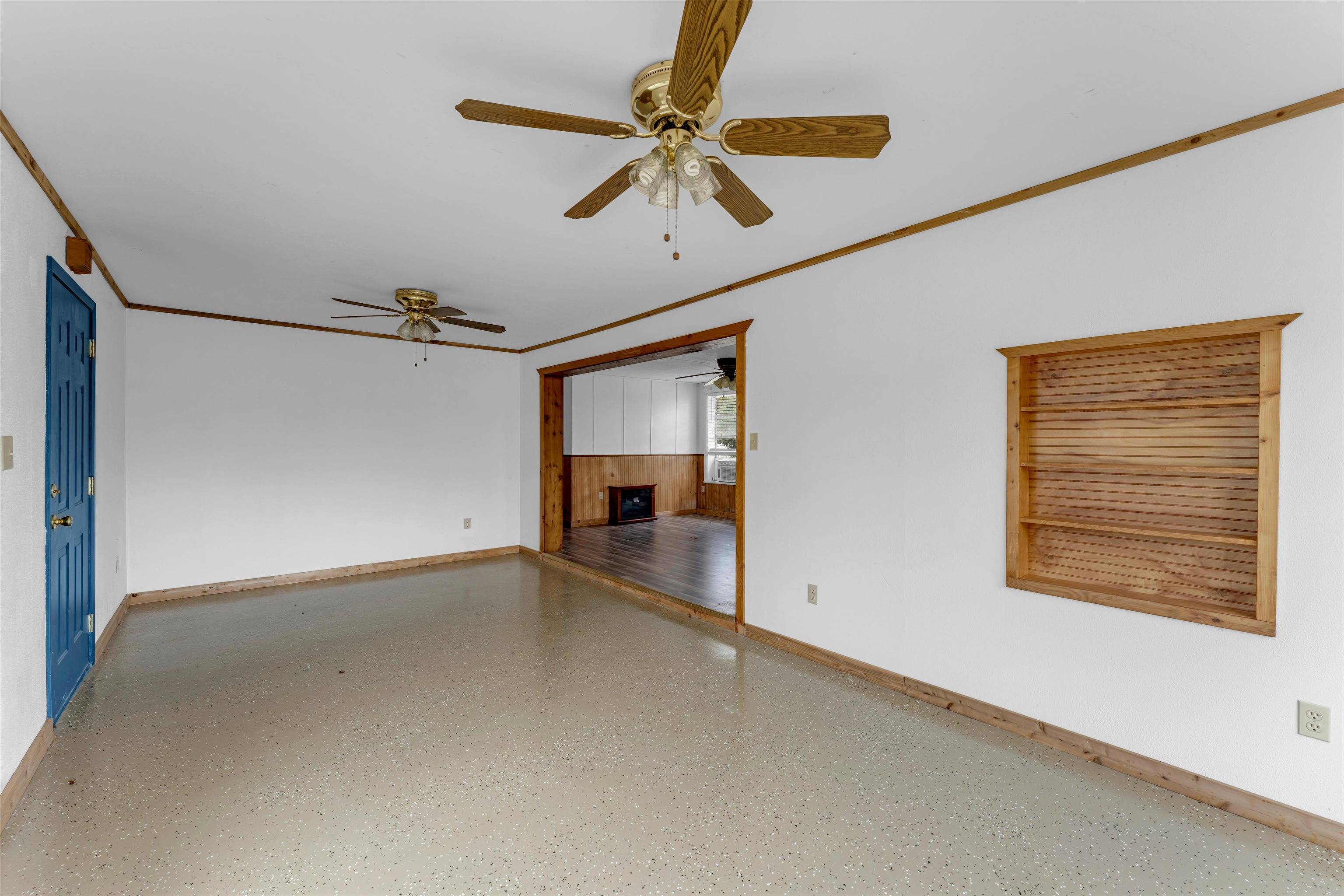 205 Beaver ST, Tow, TX 78672