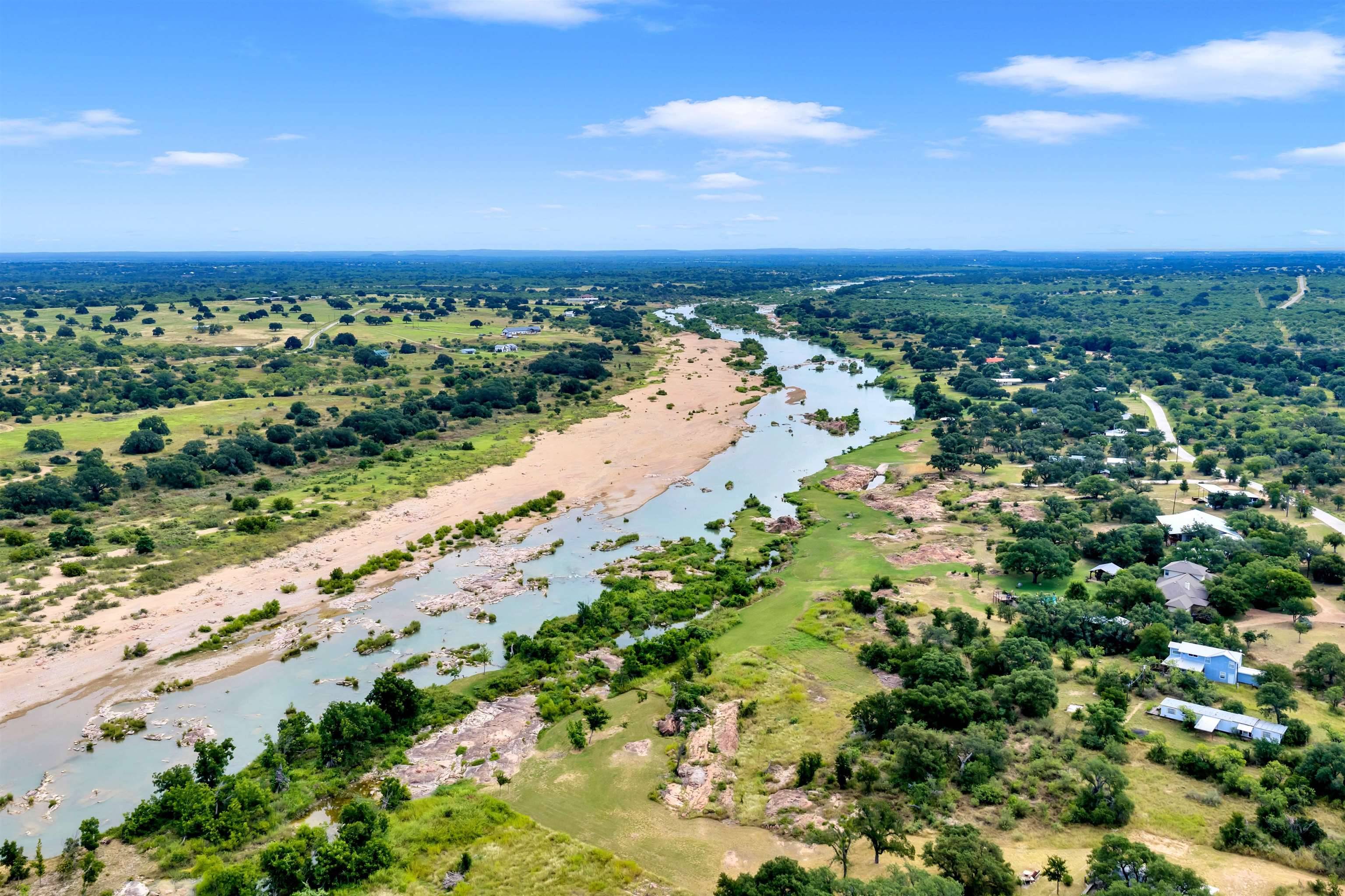 115 Fieldstone DR, Llano, TX 78643