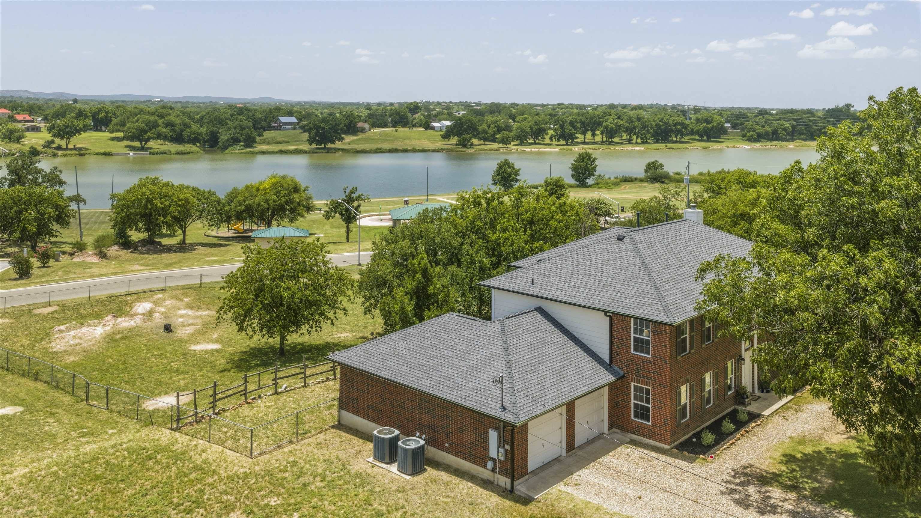 300 W Tarrant St ST, Llano, TX 78643