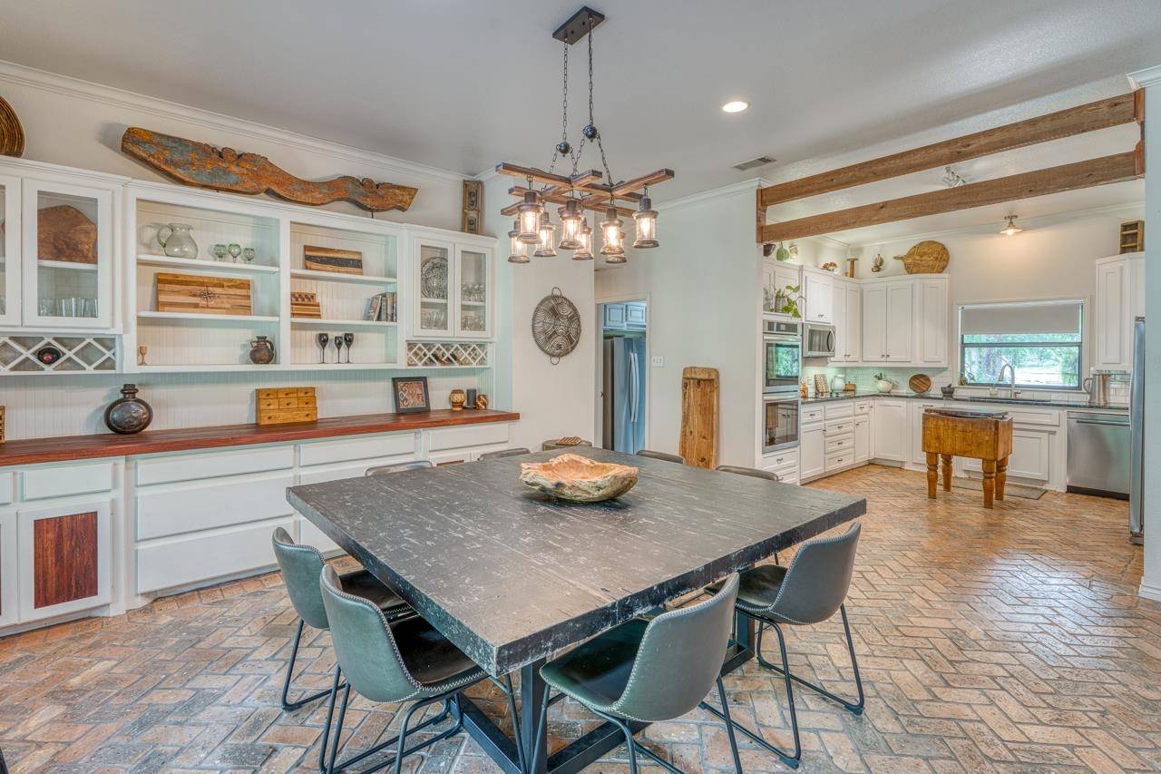 600 Avenida Serena, Marble Falls, TX 78654