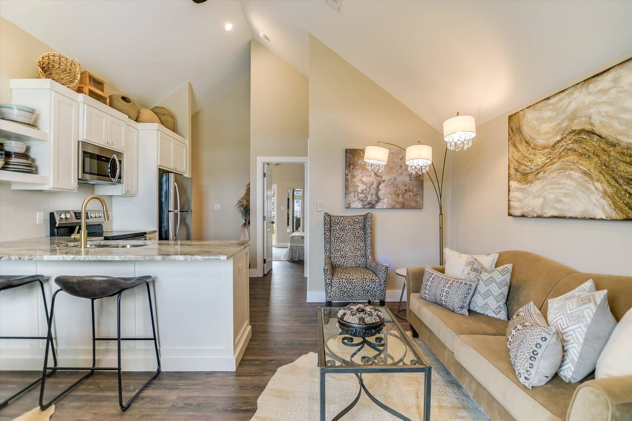 710 Tail Wind, Horseshoe Bay, TX 78657
