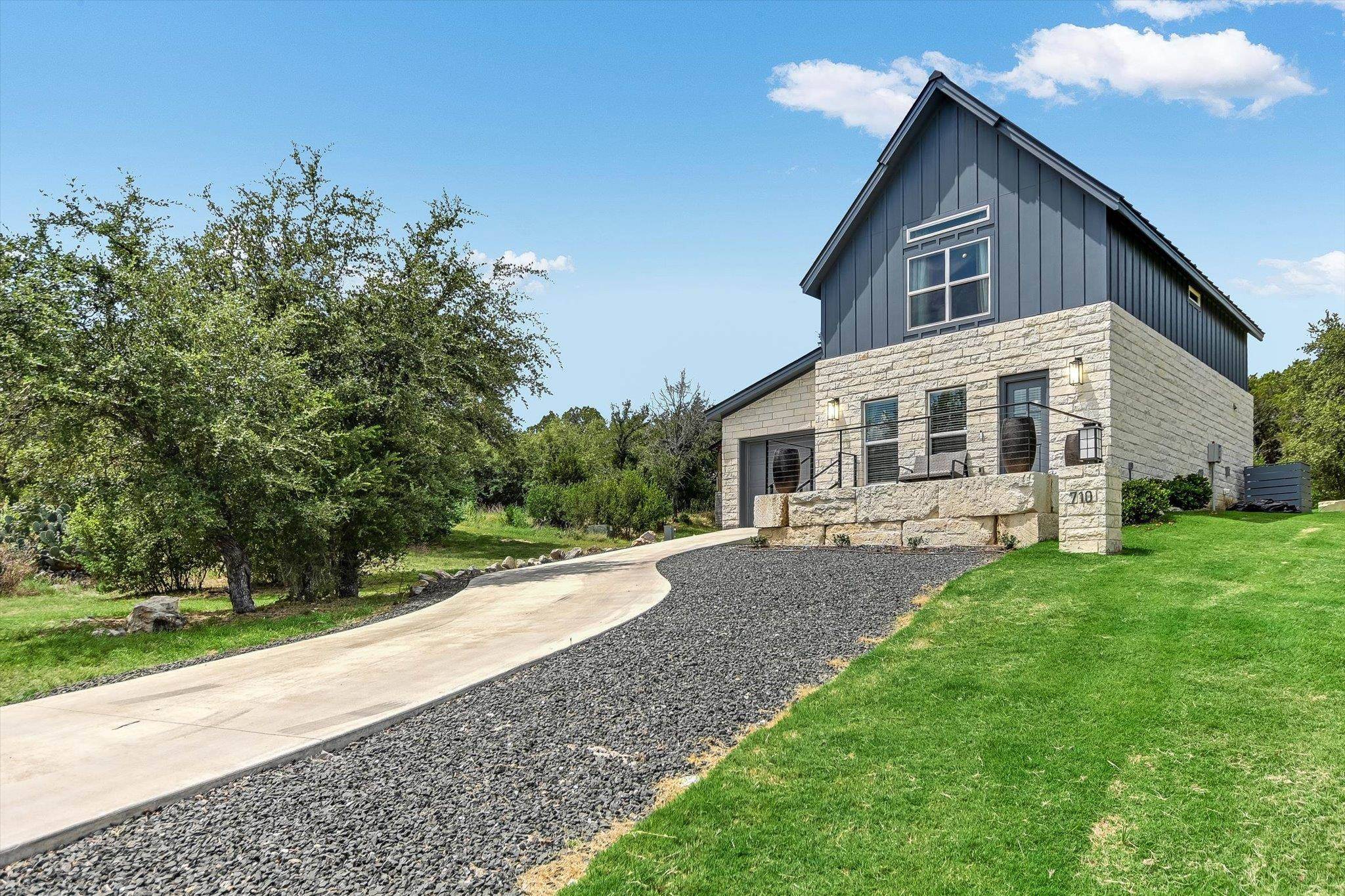 710 Tail Wind, Horseshoe Bay, TX 78657