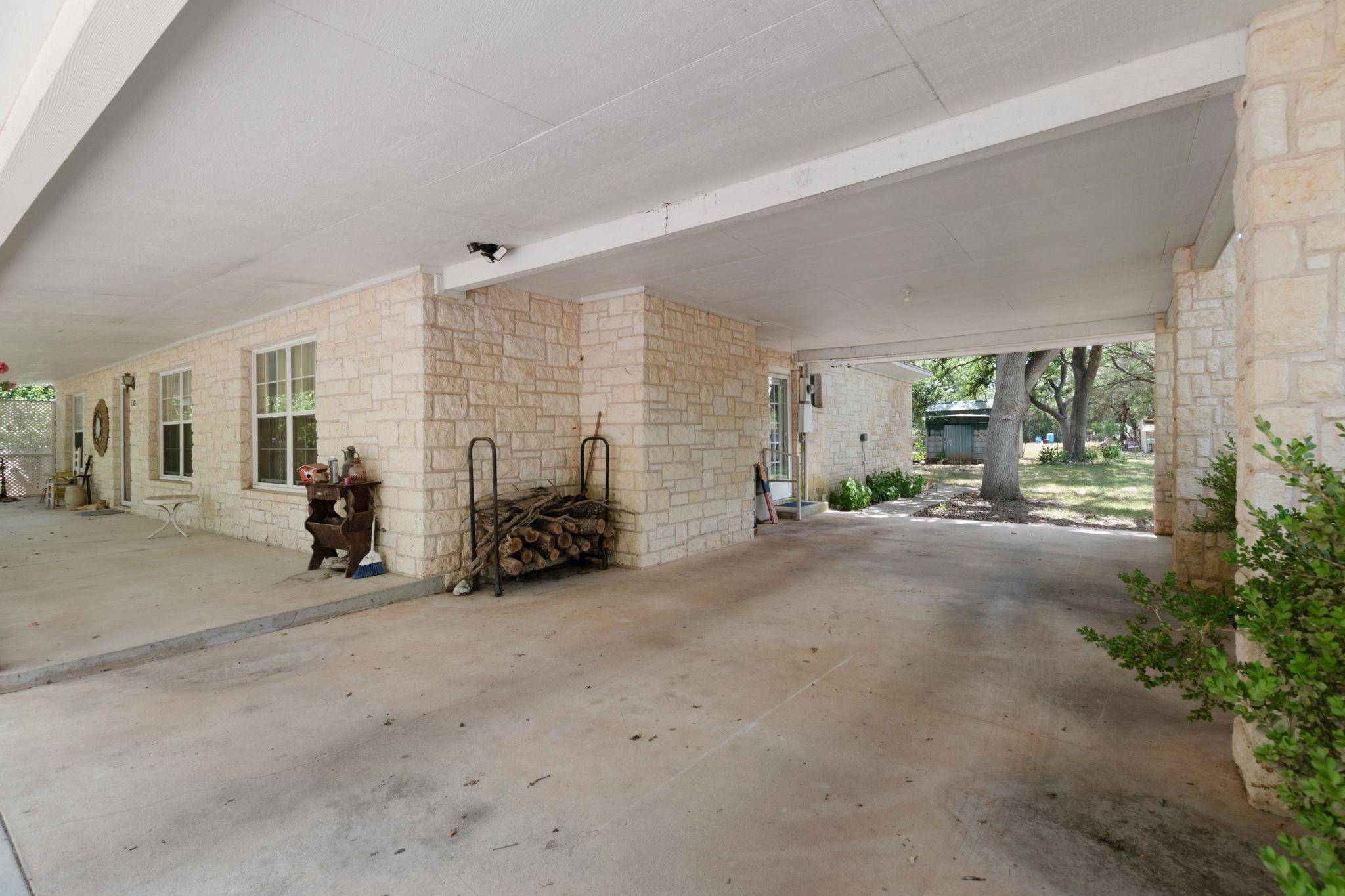 1208 Oak St, Burnet, TX 78611