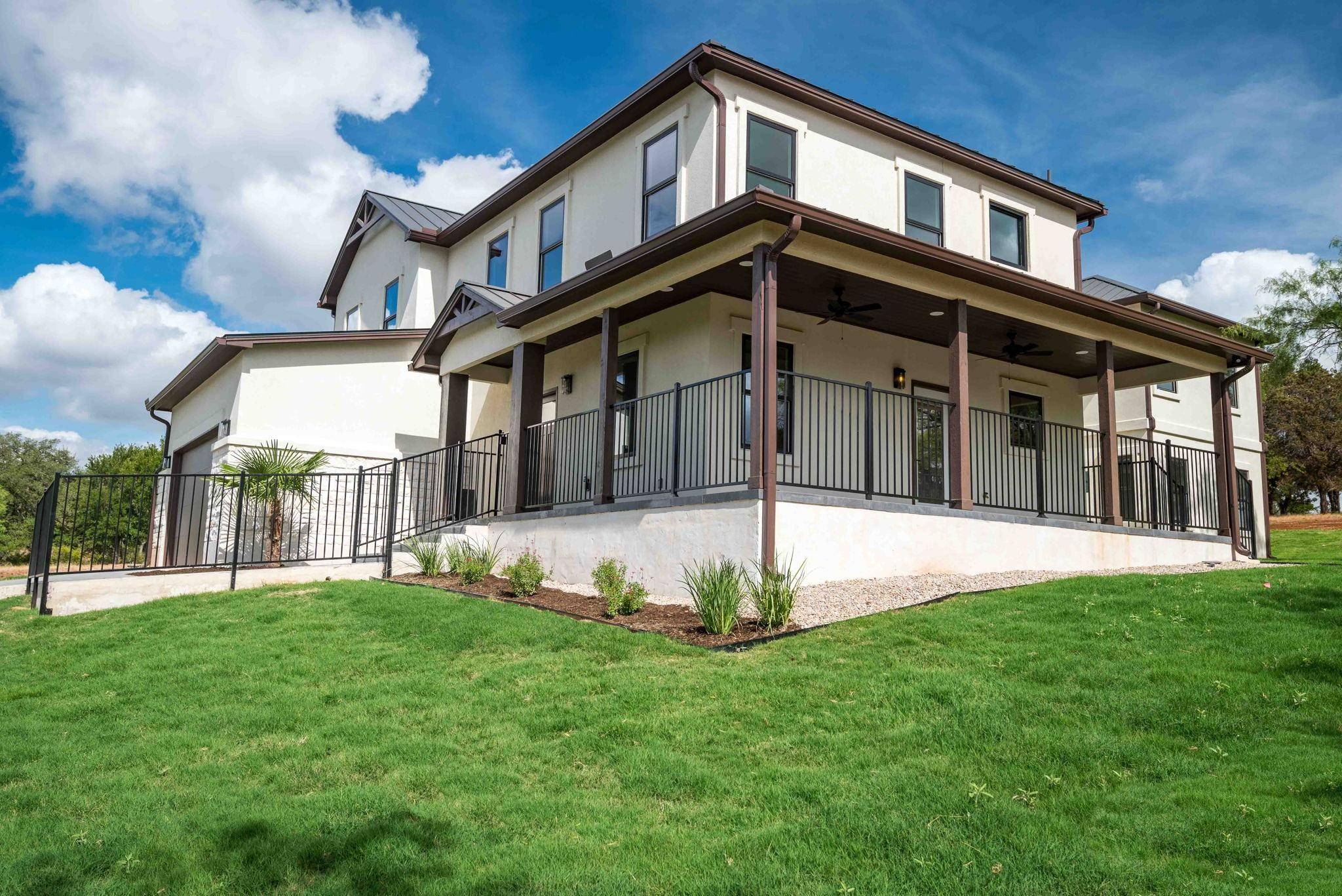 200 Sun Ray, Horseshoe Bay, TX 78657