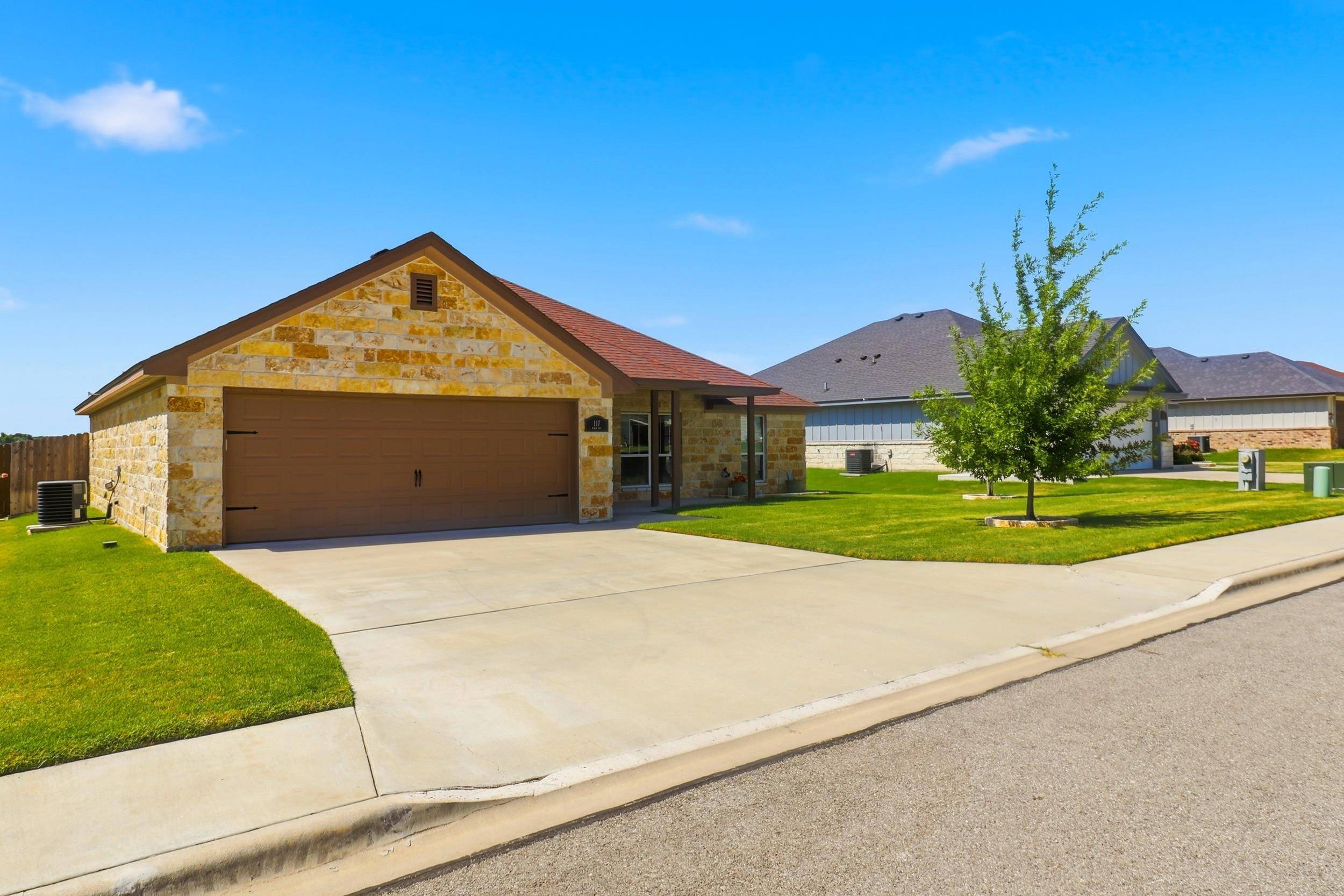 117 Elmer AVE, Burnet, TX 78611