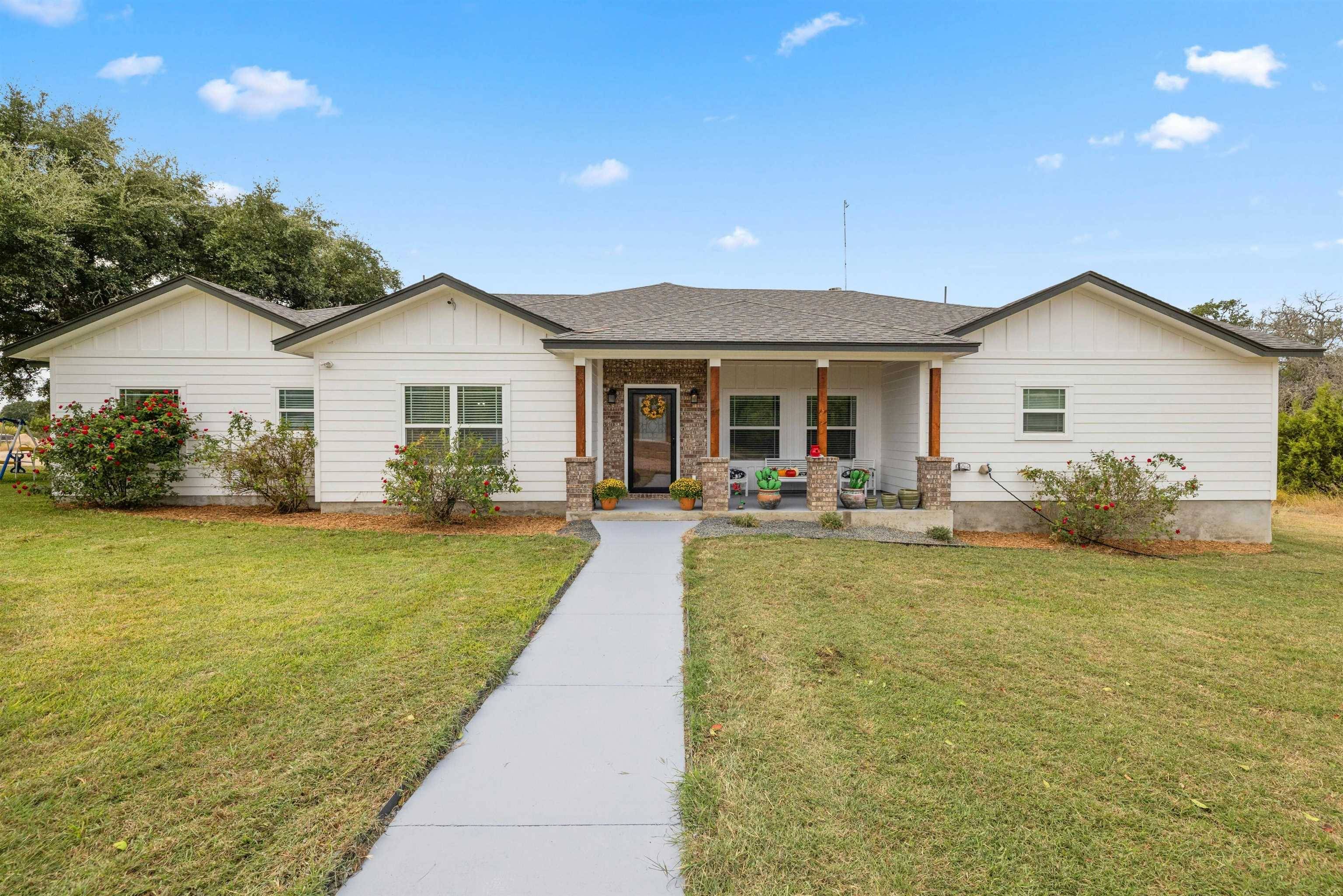 1090 CR 334, Burnet, TX 78611