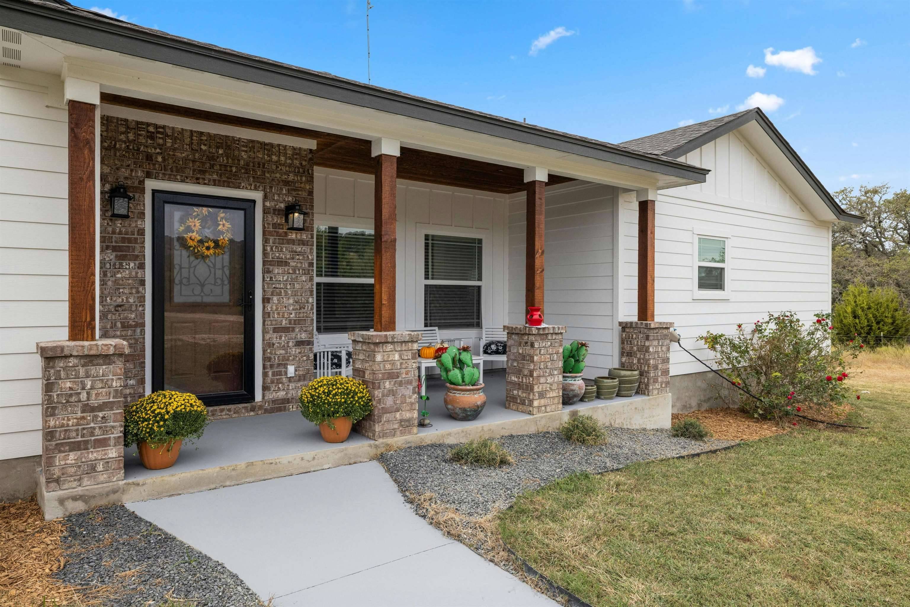 1090 CR 334, Burnet, TX 78611