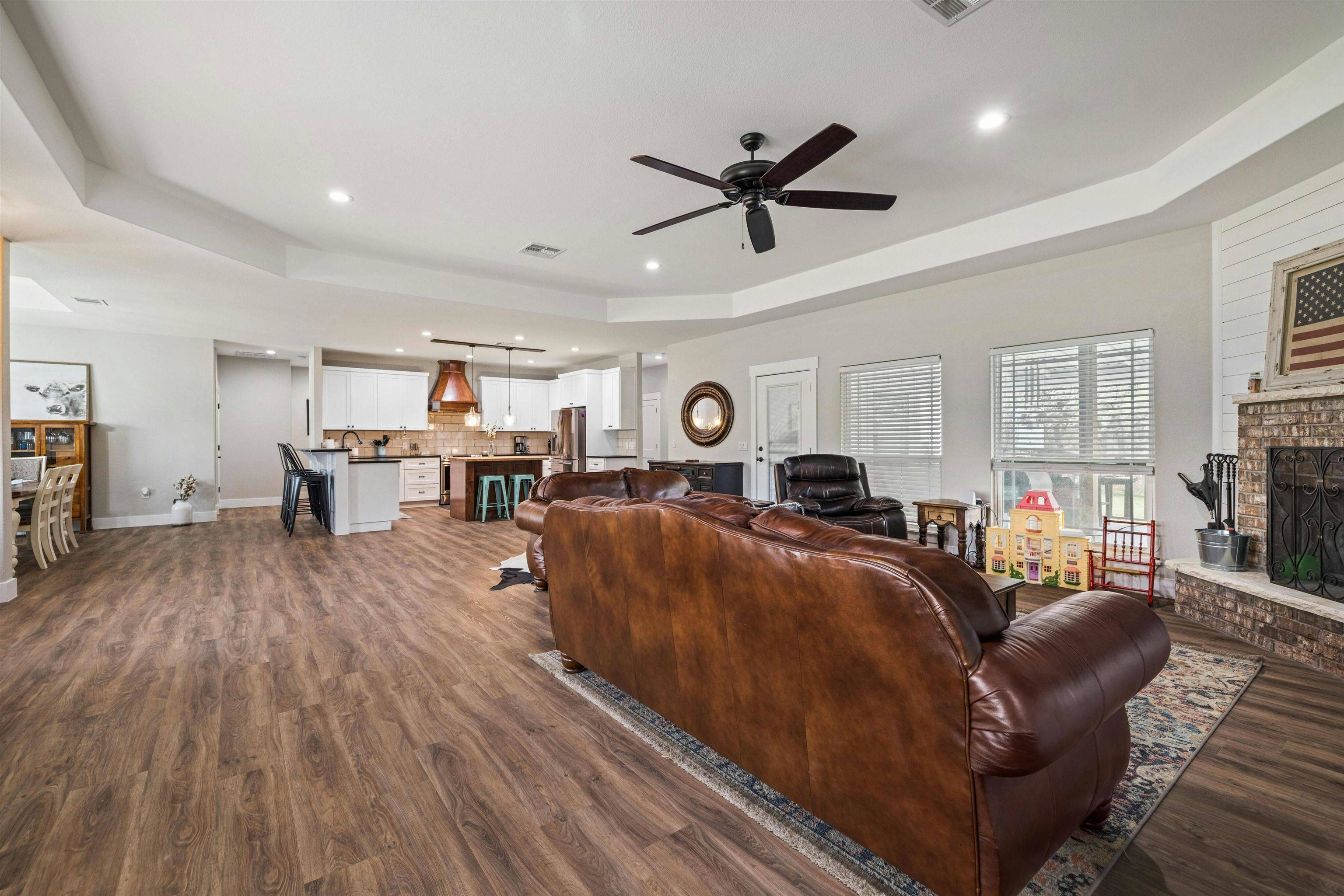 1090 CR 334, Burnet, TX 78611