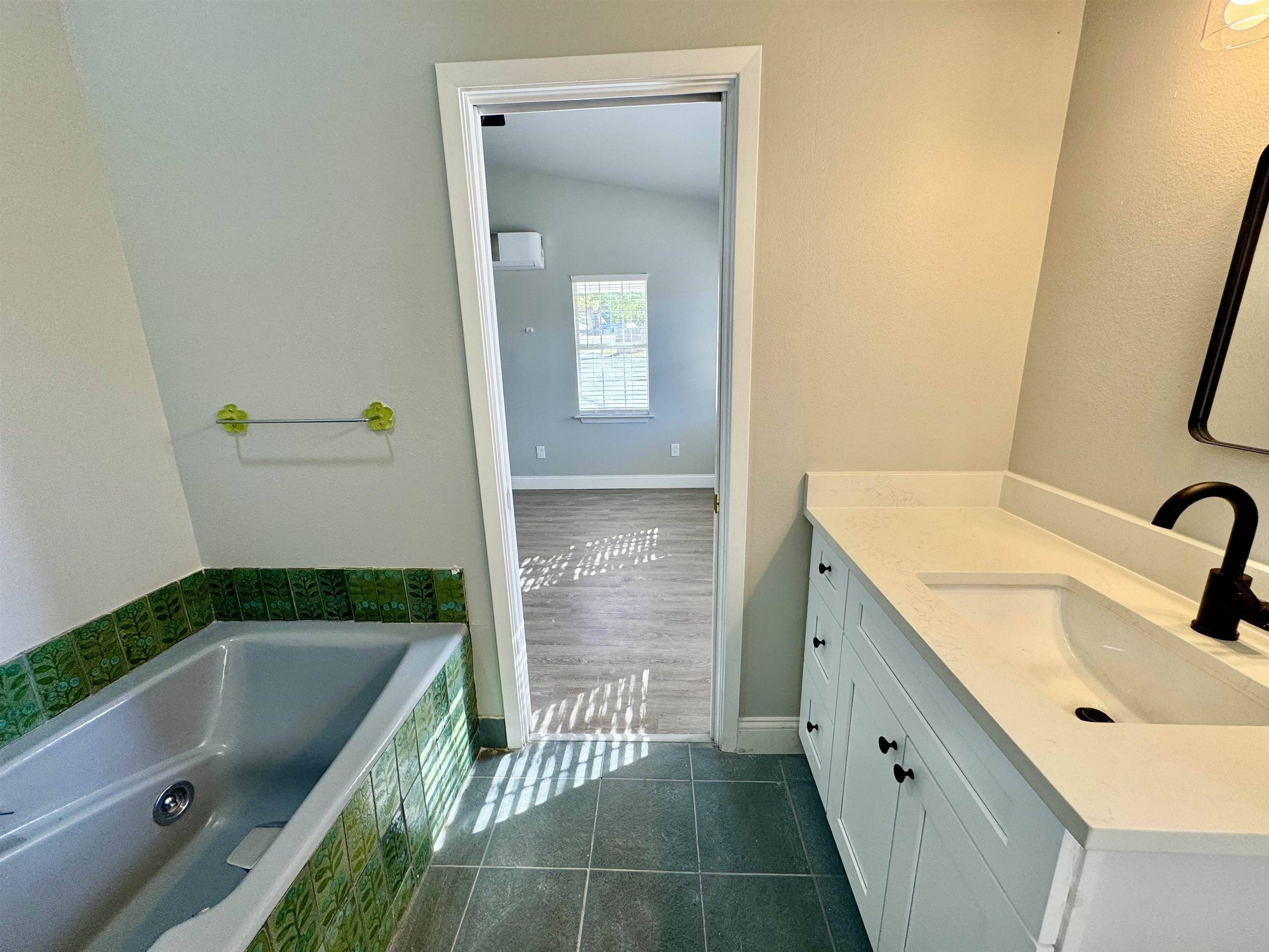 705 Sunrise AVE, Sunrise Beach, TX 78643
