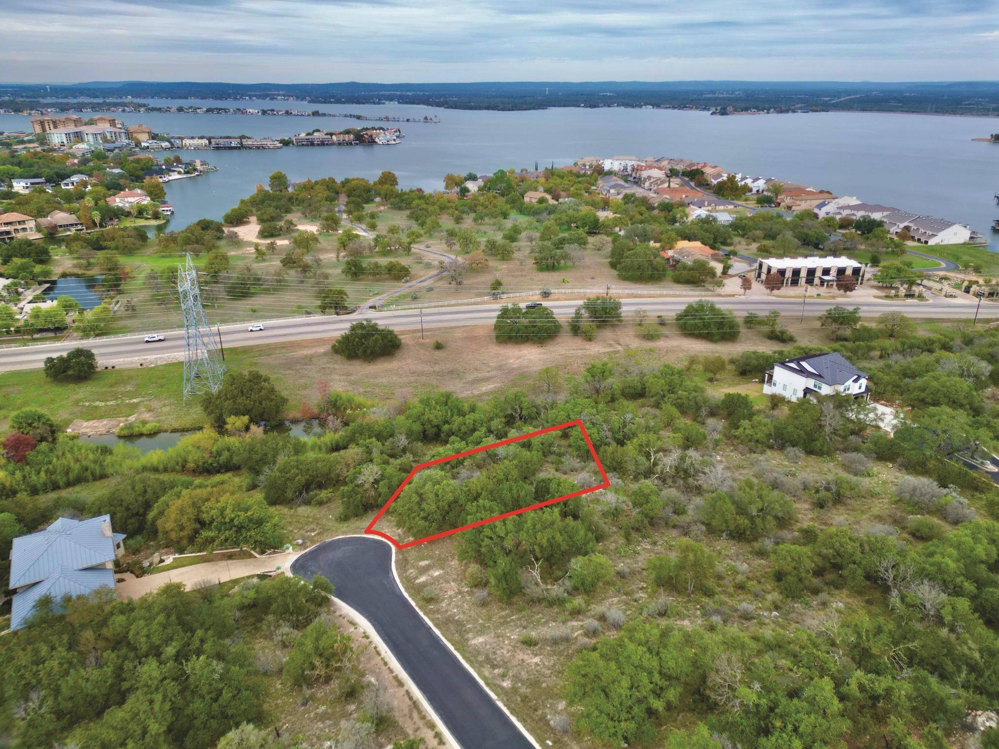 000 Twin Sails, Horseshoe Bay, TX 78657