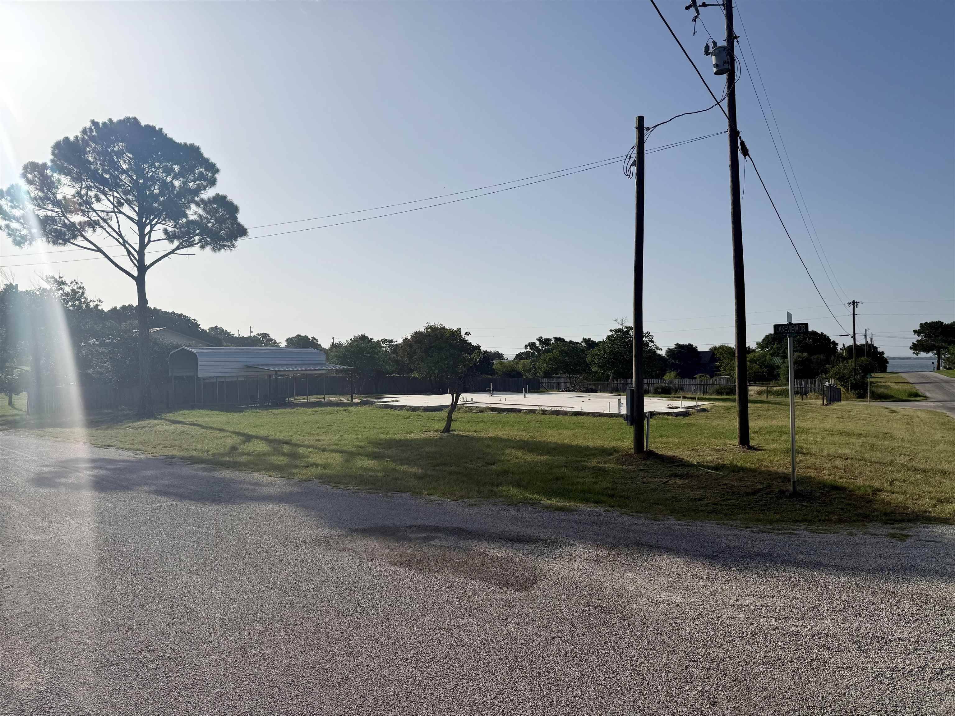 1519 Lakeview Dr, Tow, TX 78672