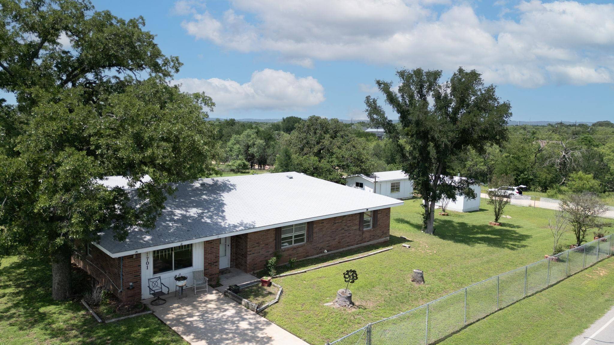 1701 Valley View LN, Granite Shoals, TX 78654