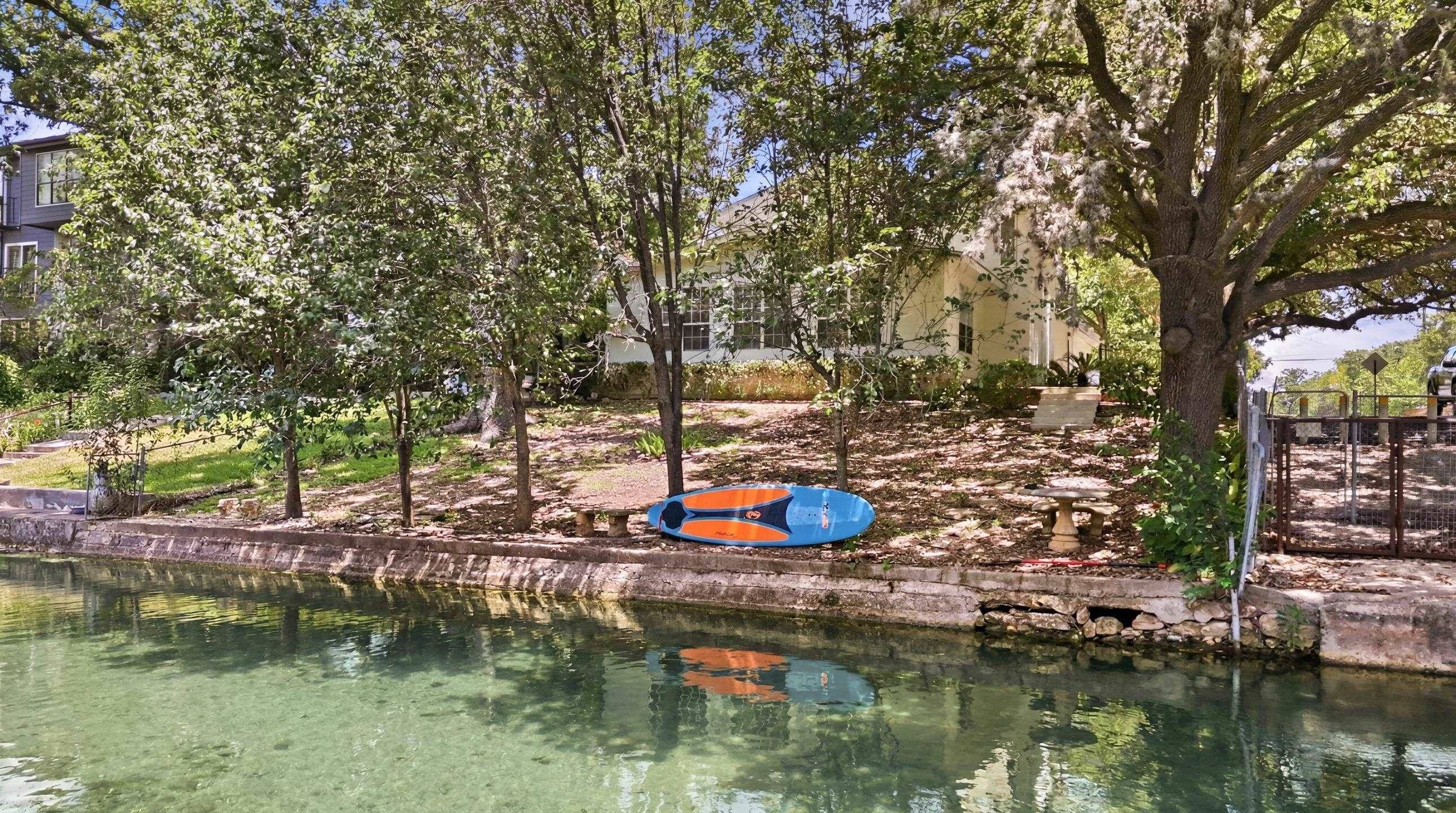 101 E Edgewater TER, New Braunfels, TX 78130