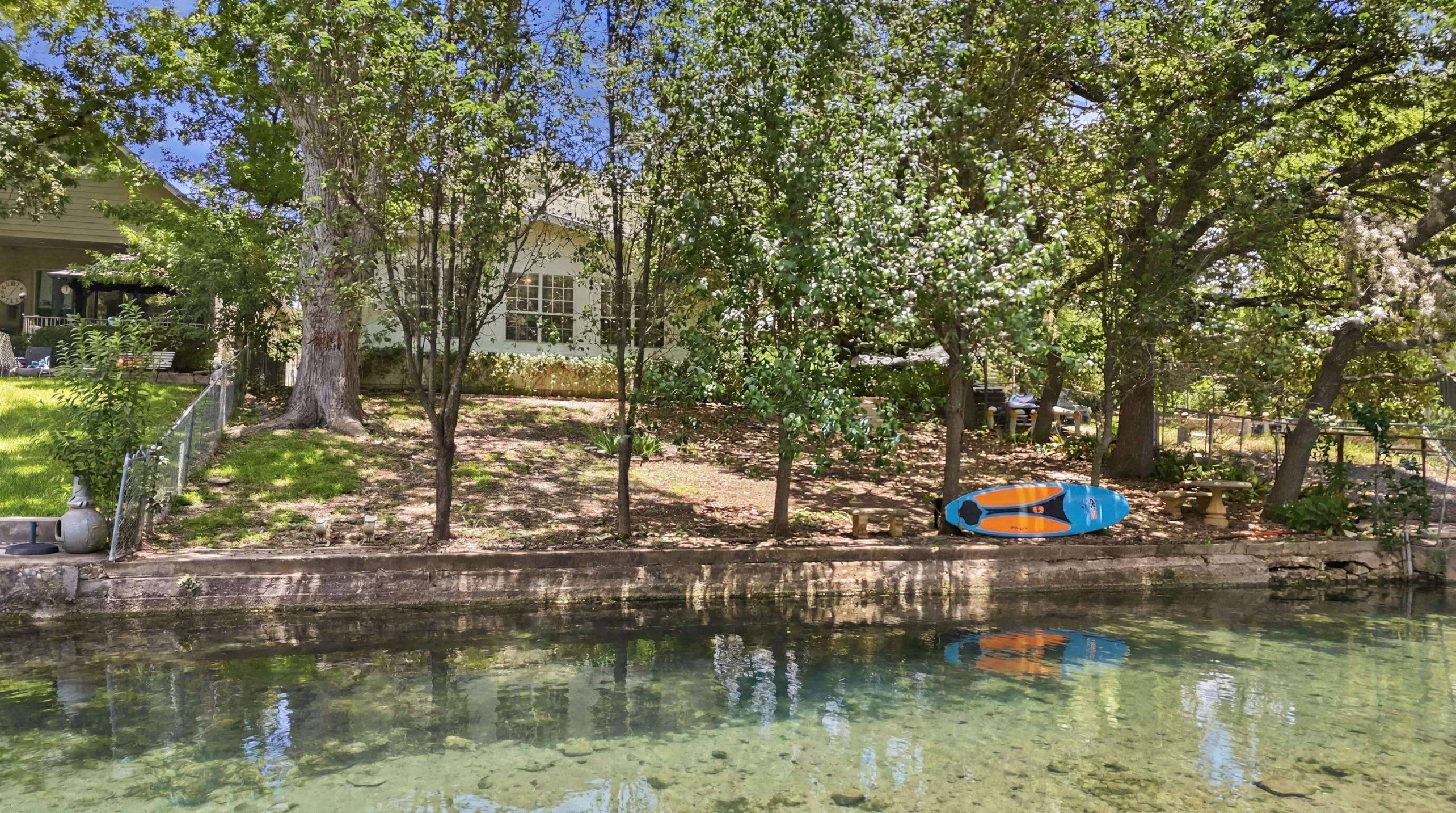 101 E Edgewater TER, New Braunfels, TX 78130