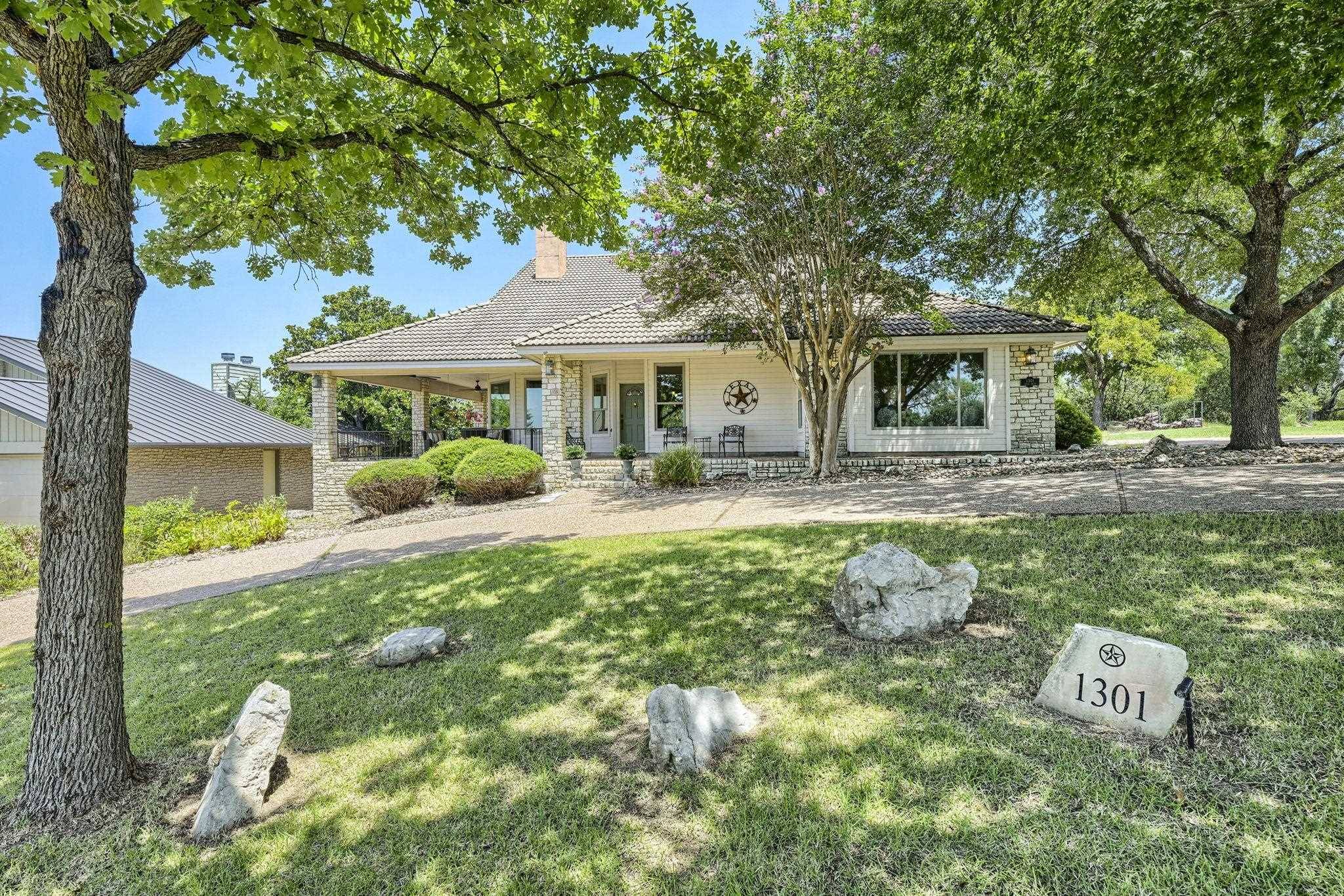 1301 That Away, Horseshoe Bay, TX 78657