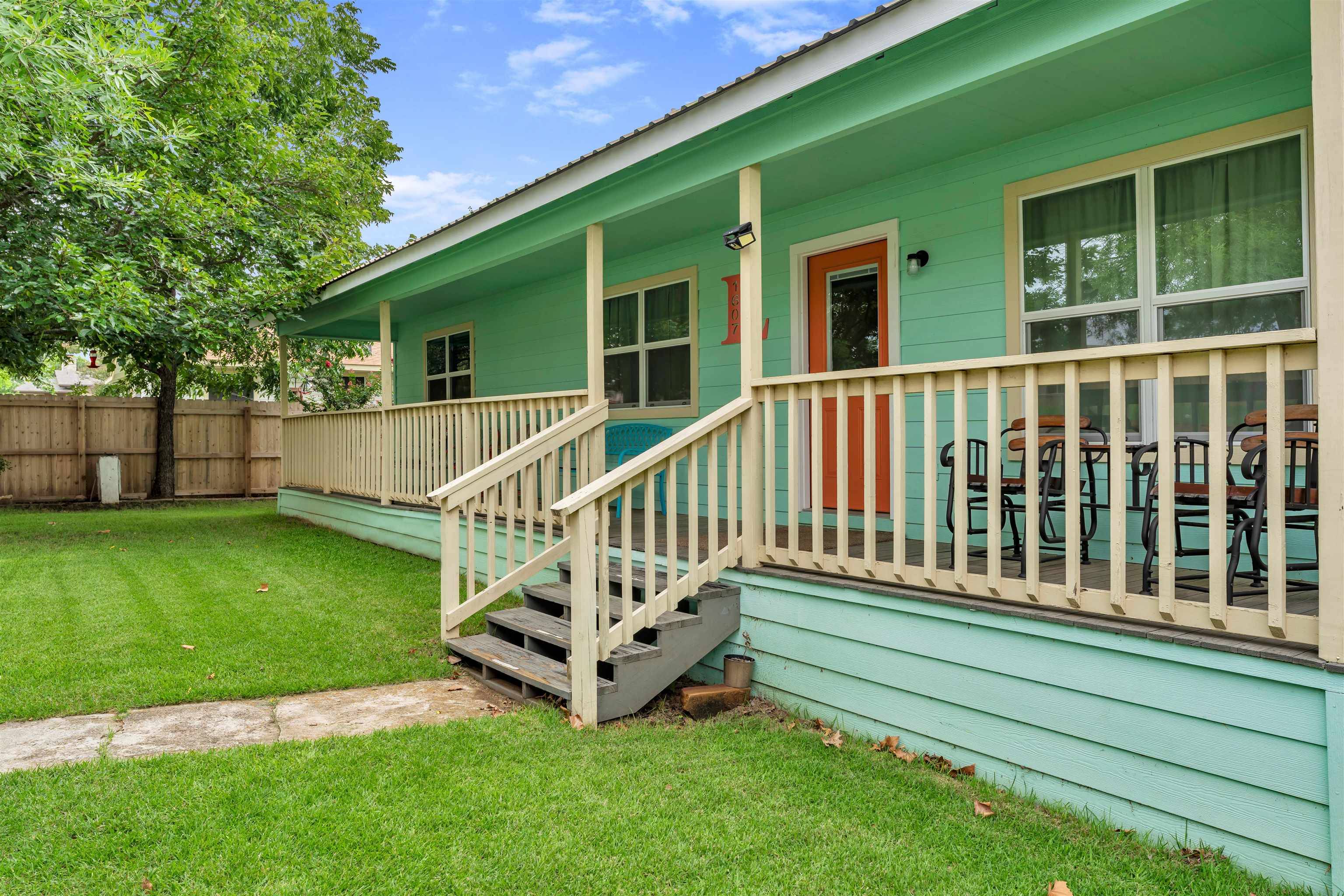 1607 Oatman, Llano, TX 78643