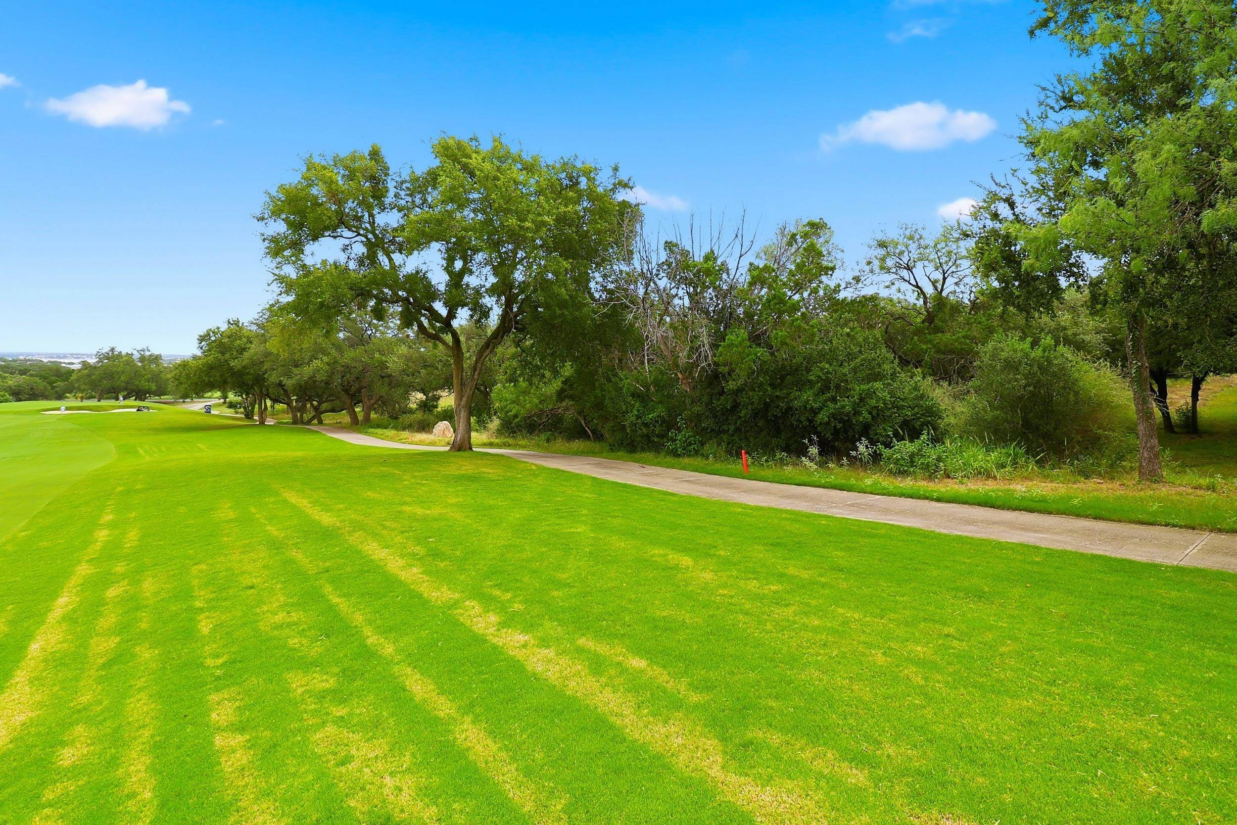 1904 Fault Line DR, Horseshoe Bay, TX 78657