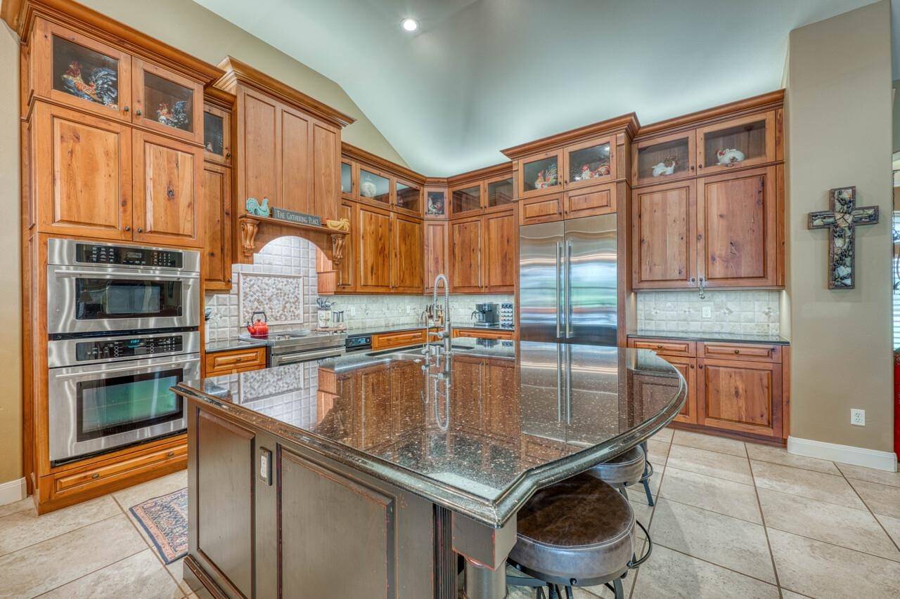 220 River Ranch RD, Kingsland, TX 78639