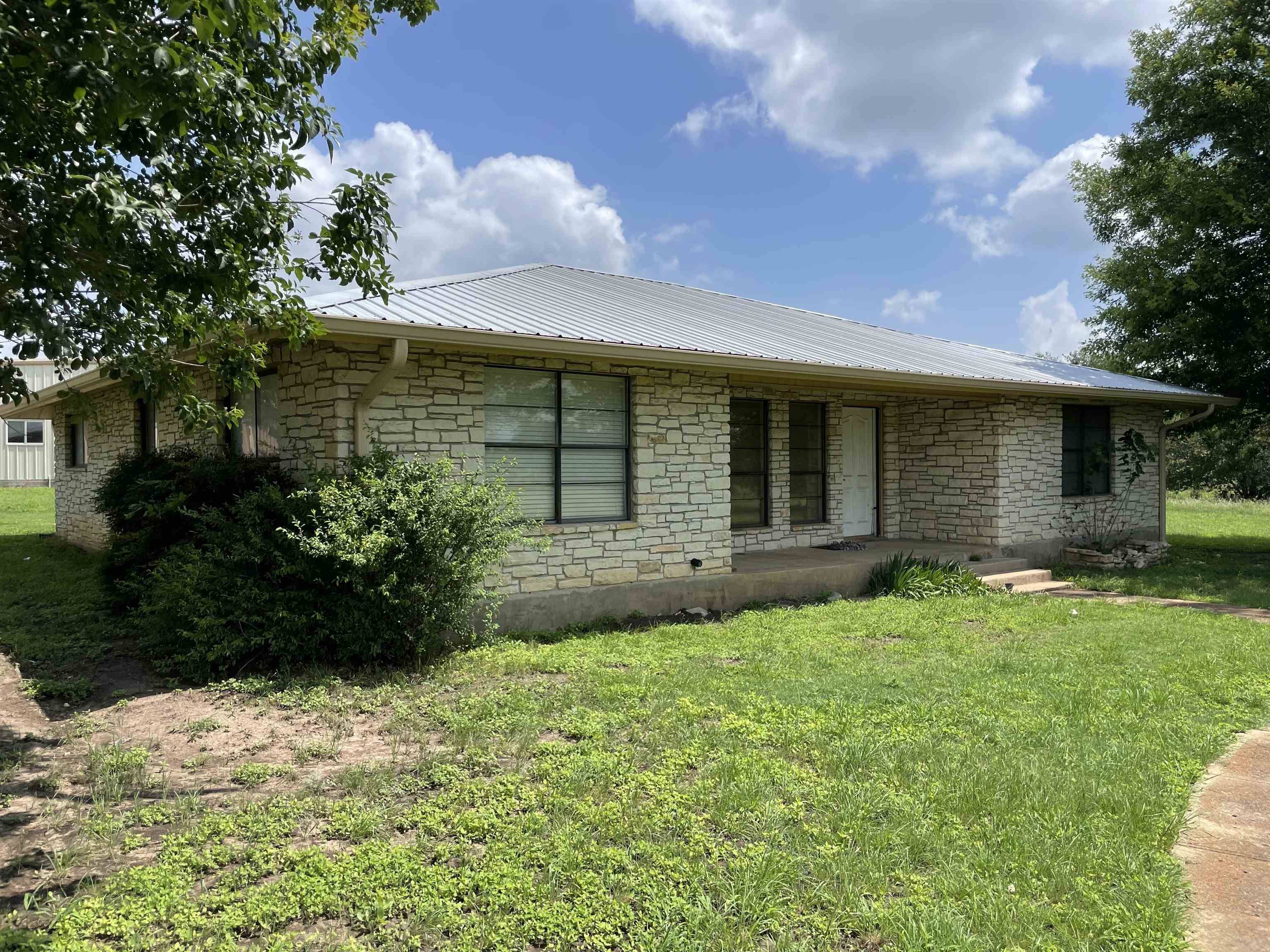 1435 CR 108, Burnet, TX 78611