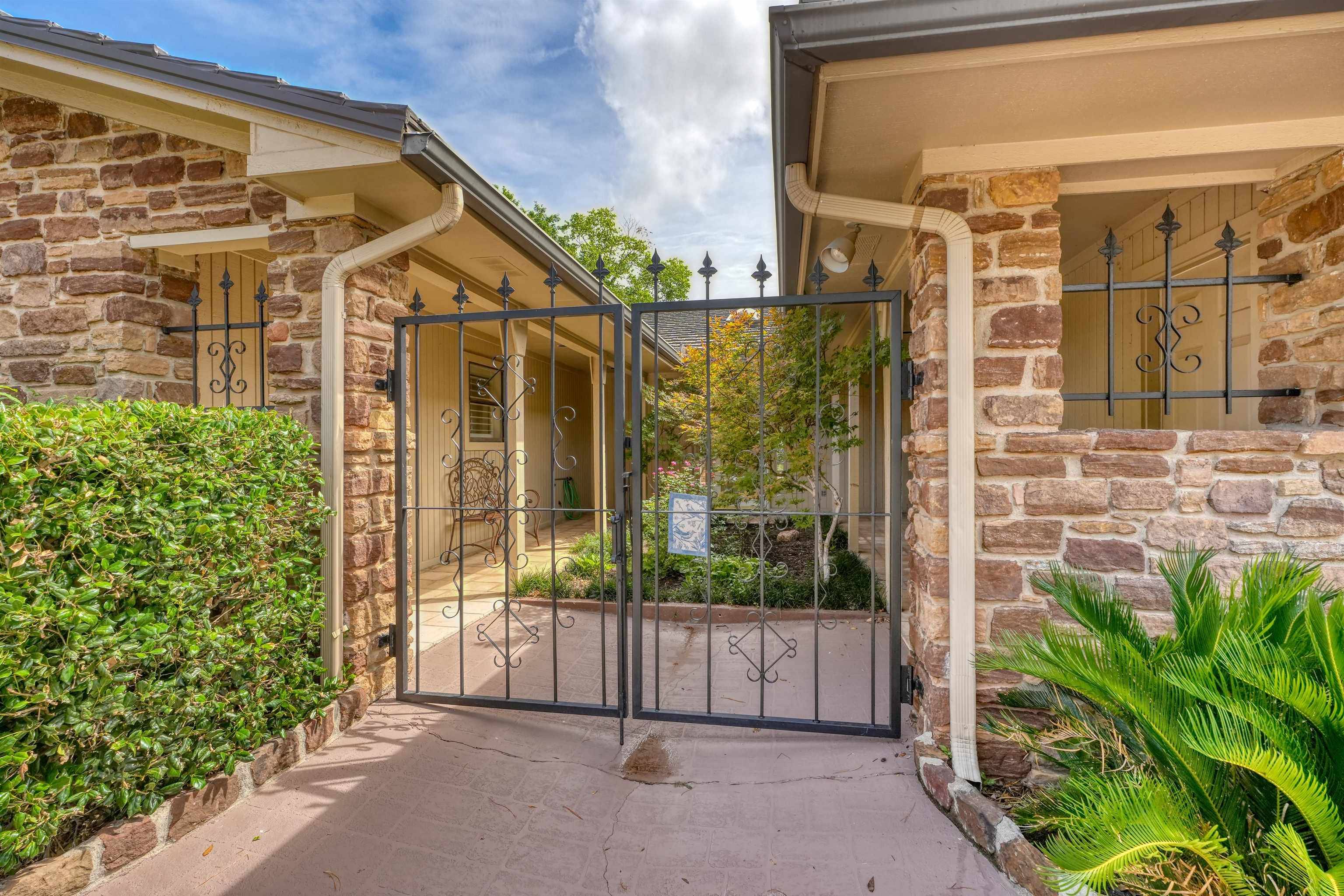 618 Hi Stirrup, Horseshoe Bay, TX 78657