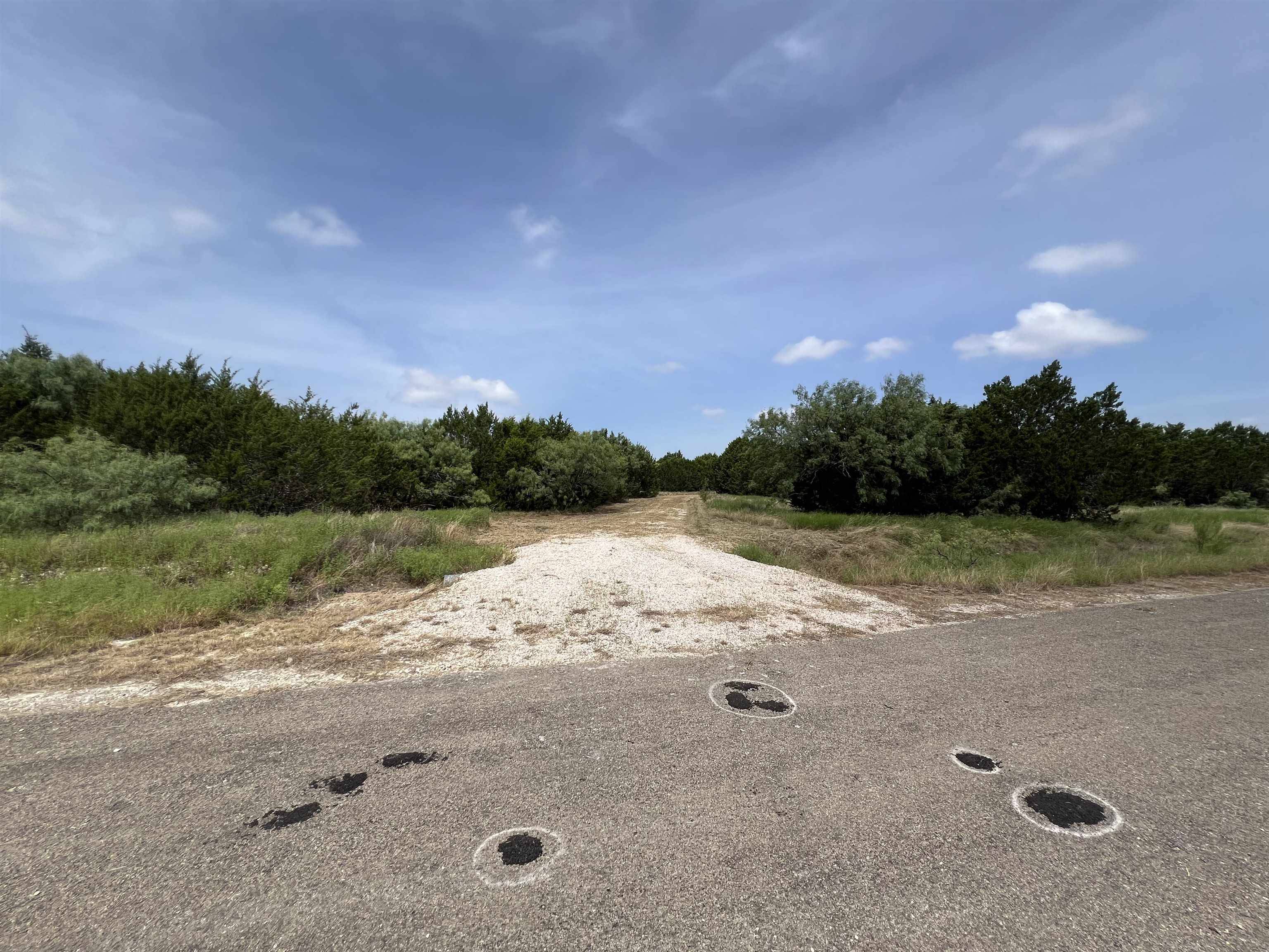 118 High View Dr LN, Lampasas, TX 76550