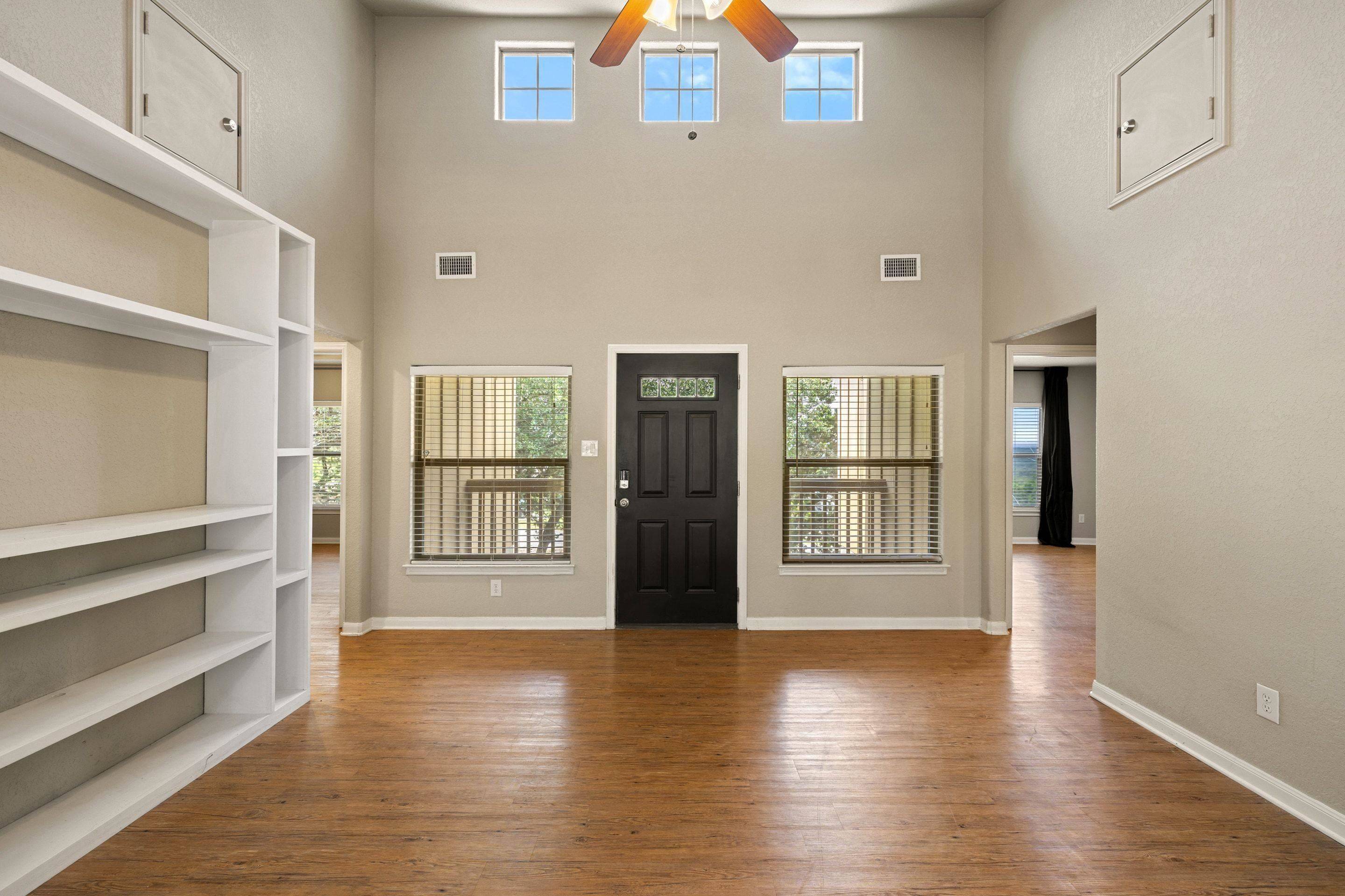 141 Cody CT, Canyon Lake, TX 78133